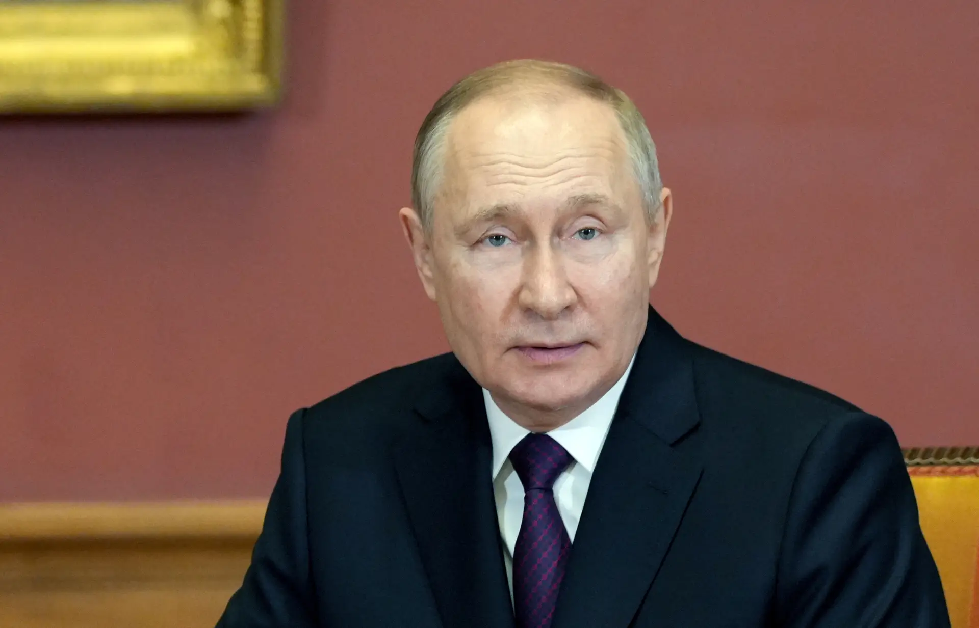 Putin decide: russos destacados para a Ucrânia isentos de declarar rendimentos