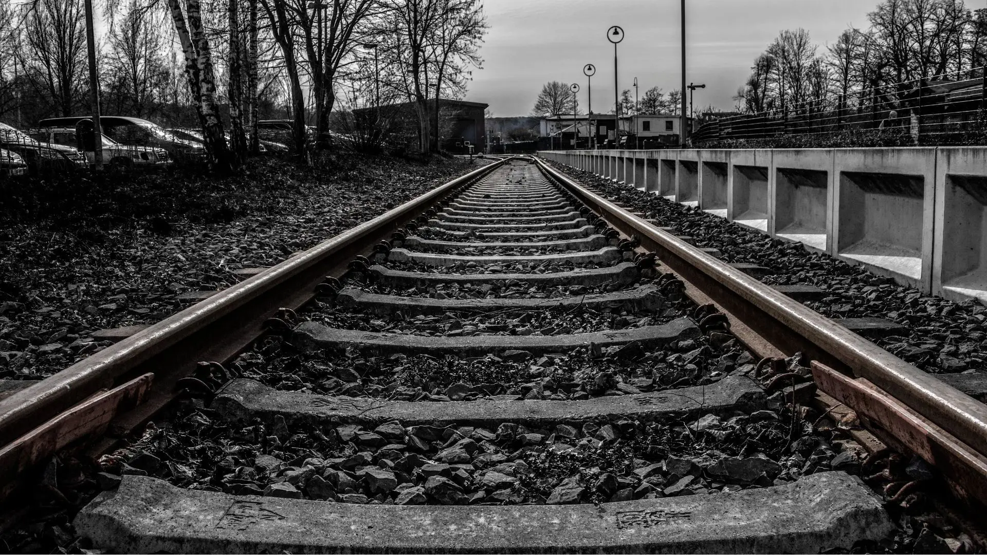 Jovem de 12 anos ferido com gravidade em atropelamento ferroviário no Alentejo