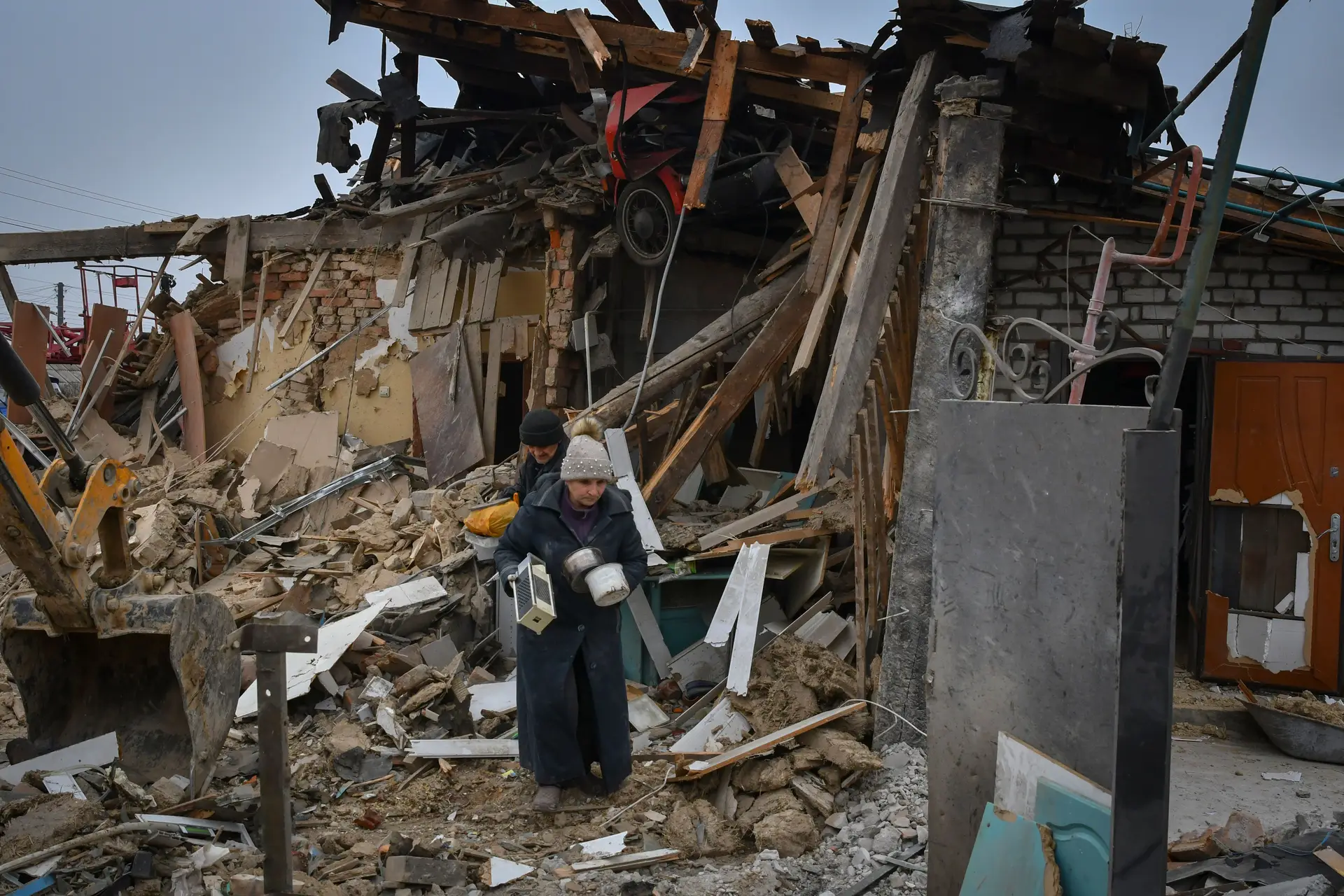 Novo ataque aéreo a Kiev após Ano Novo marcado por dezenas de bombardeamentos