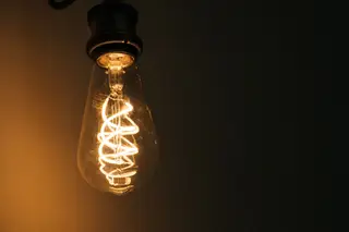 Poupar na eletricidade: o que são os tarifários indexados?