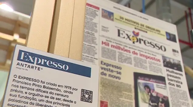 Inaugurada exposição no Rossio para assinalar os 50 anos do Expresso