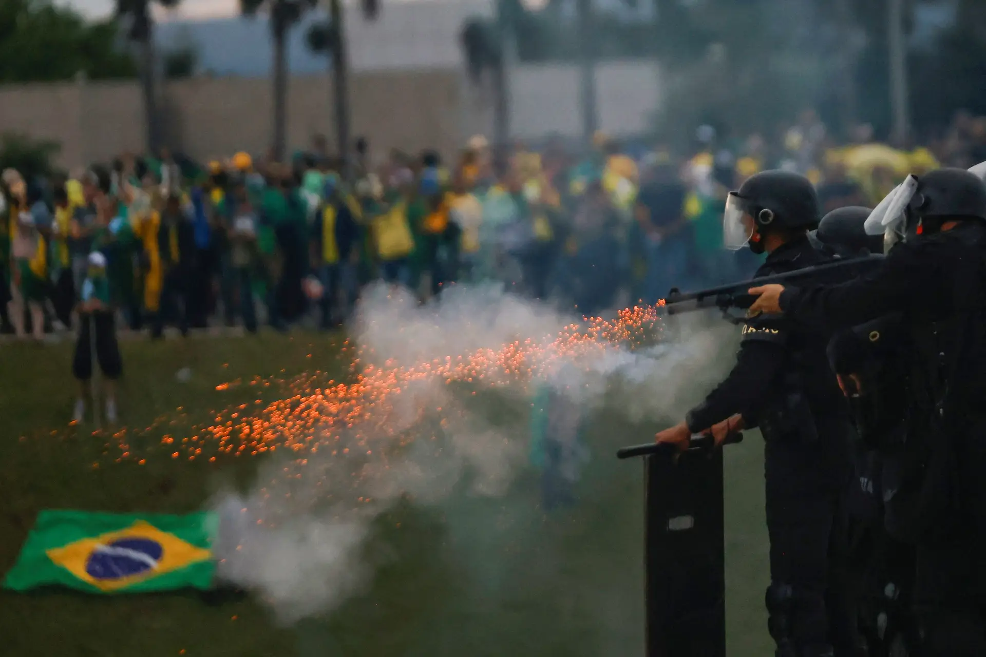Bolsonaristas tentaram bloquear acesso a refinarias da Petrobras