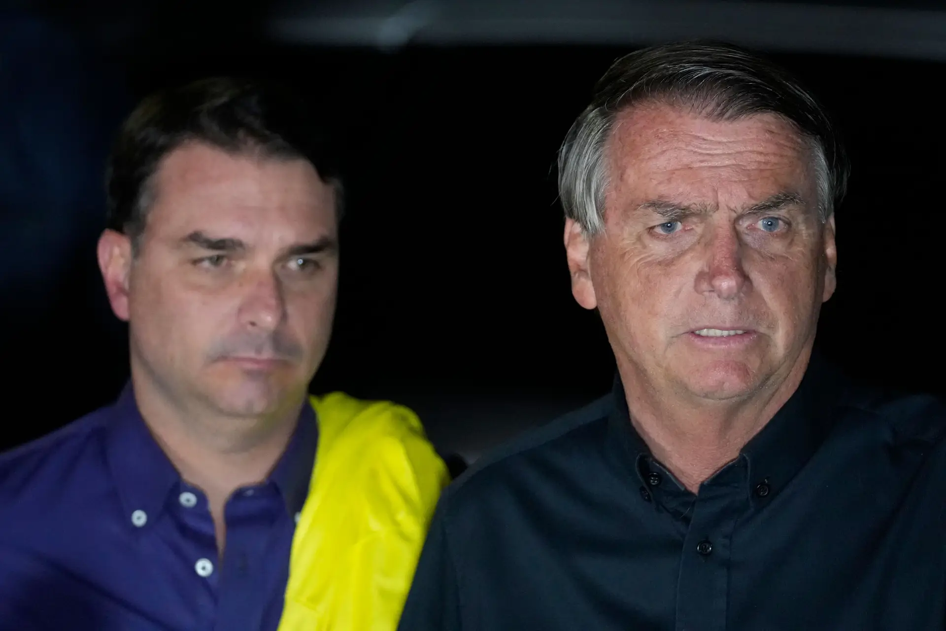 Filho de Bolsonaro nega envolvimento do pai na invasão em Brasília