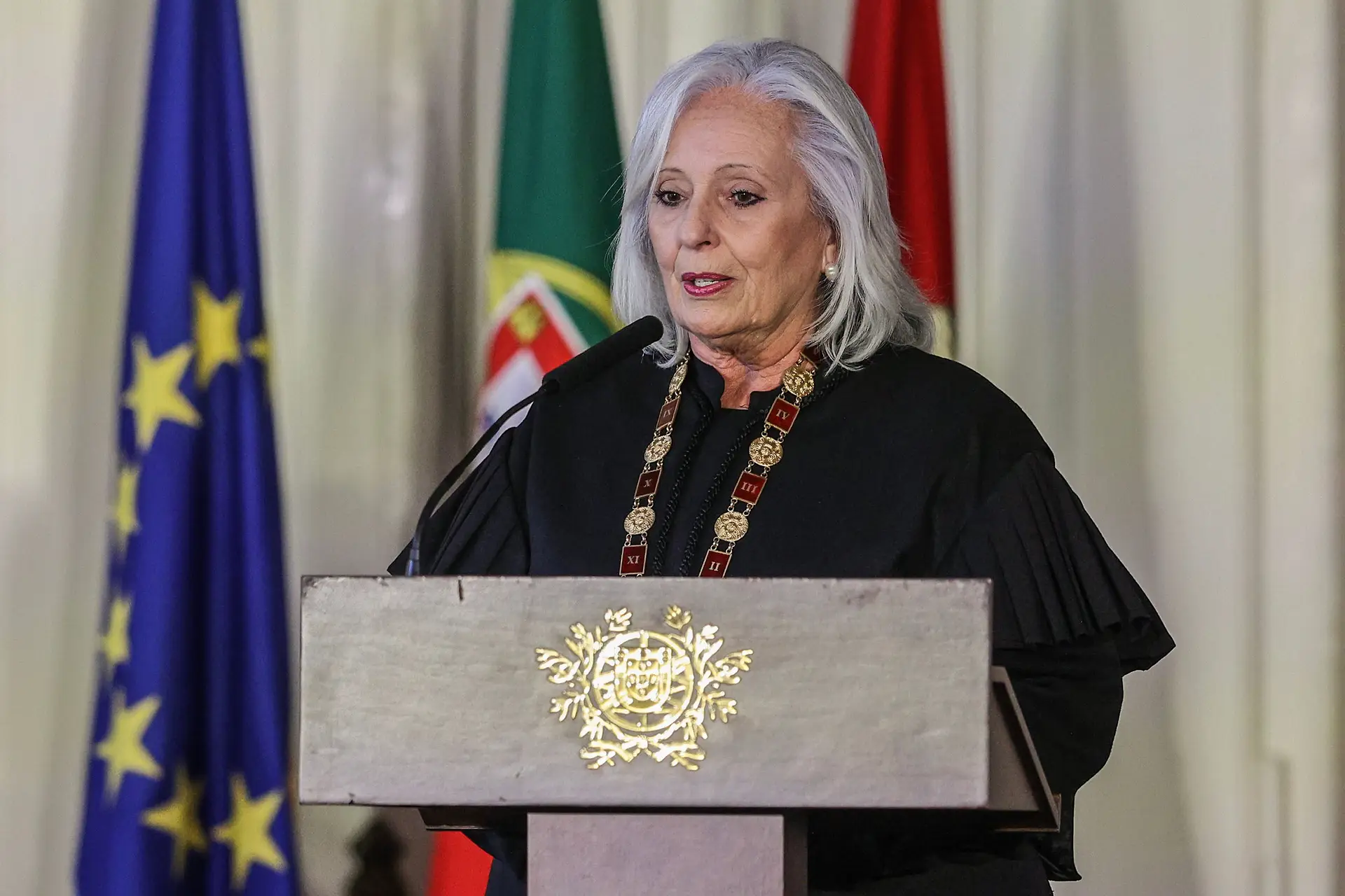 MP irá manter-se "inquebrantável" perante quem o quer "descredibilizar" e "destruir"