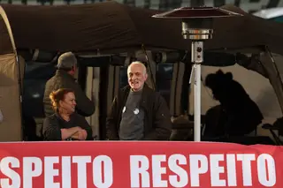 Meios justificam os fins? O acampamento dos professores junto ao Ministério