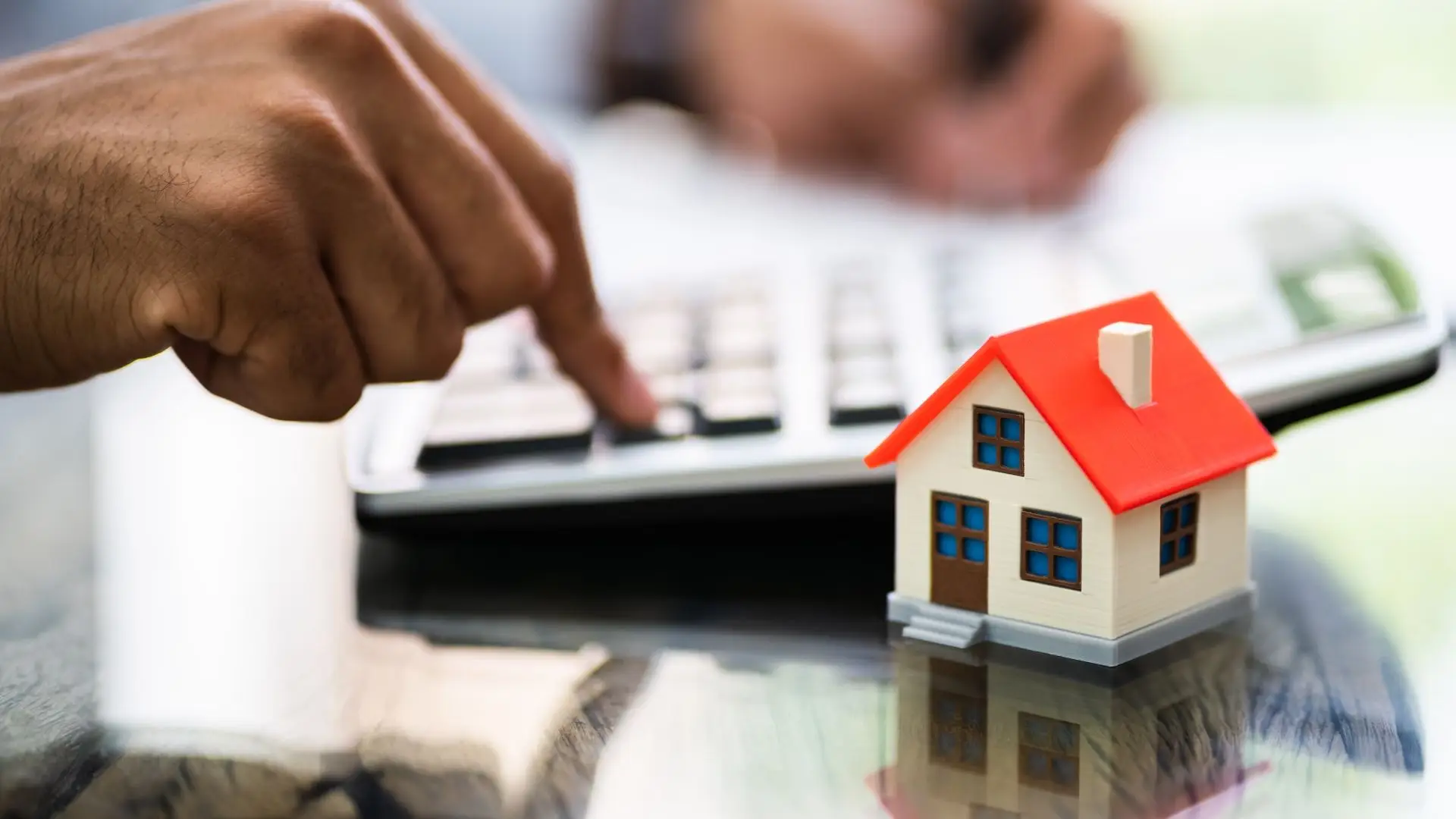 Conflito no Médio Oriente causa subidas da Euribor e maioria dos novos créditos à habitação são feitos com taxa mista