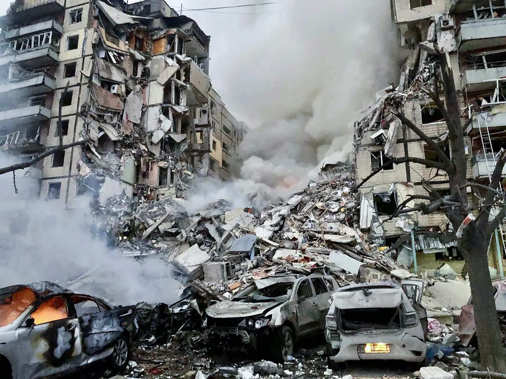 Várias explosões abalaram Kiev esta manhã