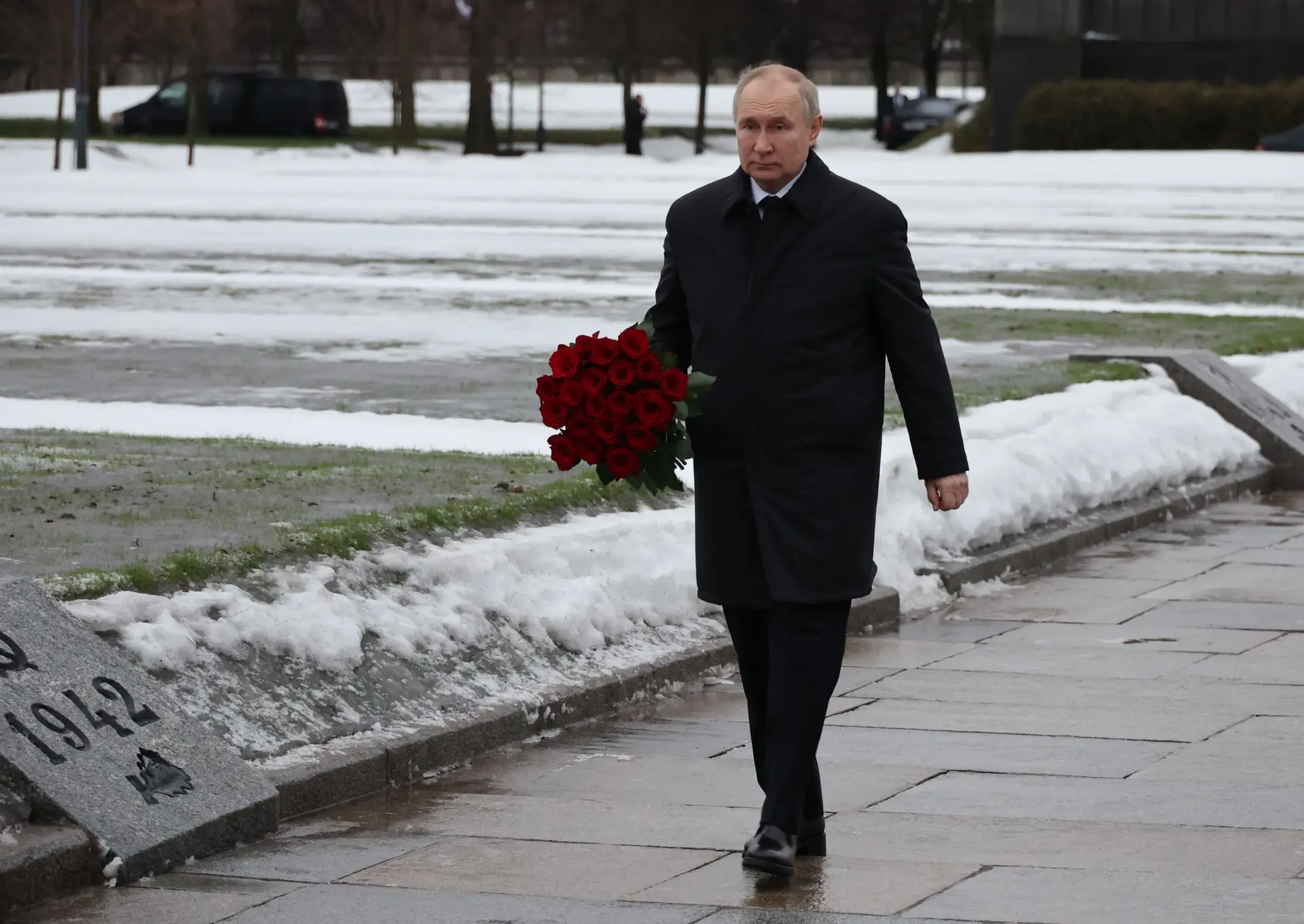 Putin diz que reconhecimento do genocídio na invasão nazi é "extraordinariamente importante"
