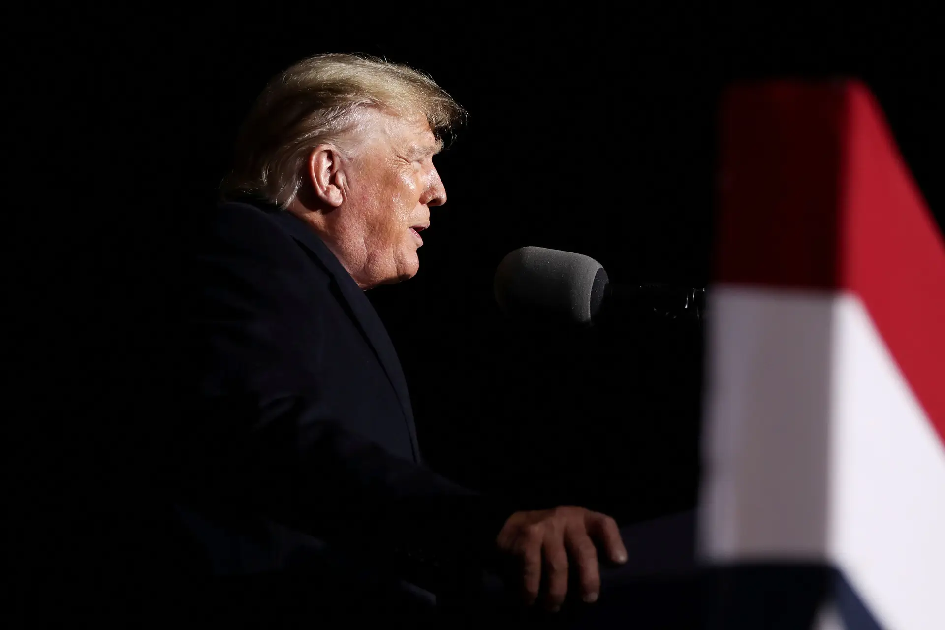 Procurador acusa Trump de criar "falsas expectativas" sobre alegada detenção