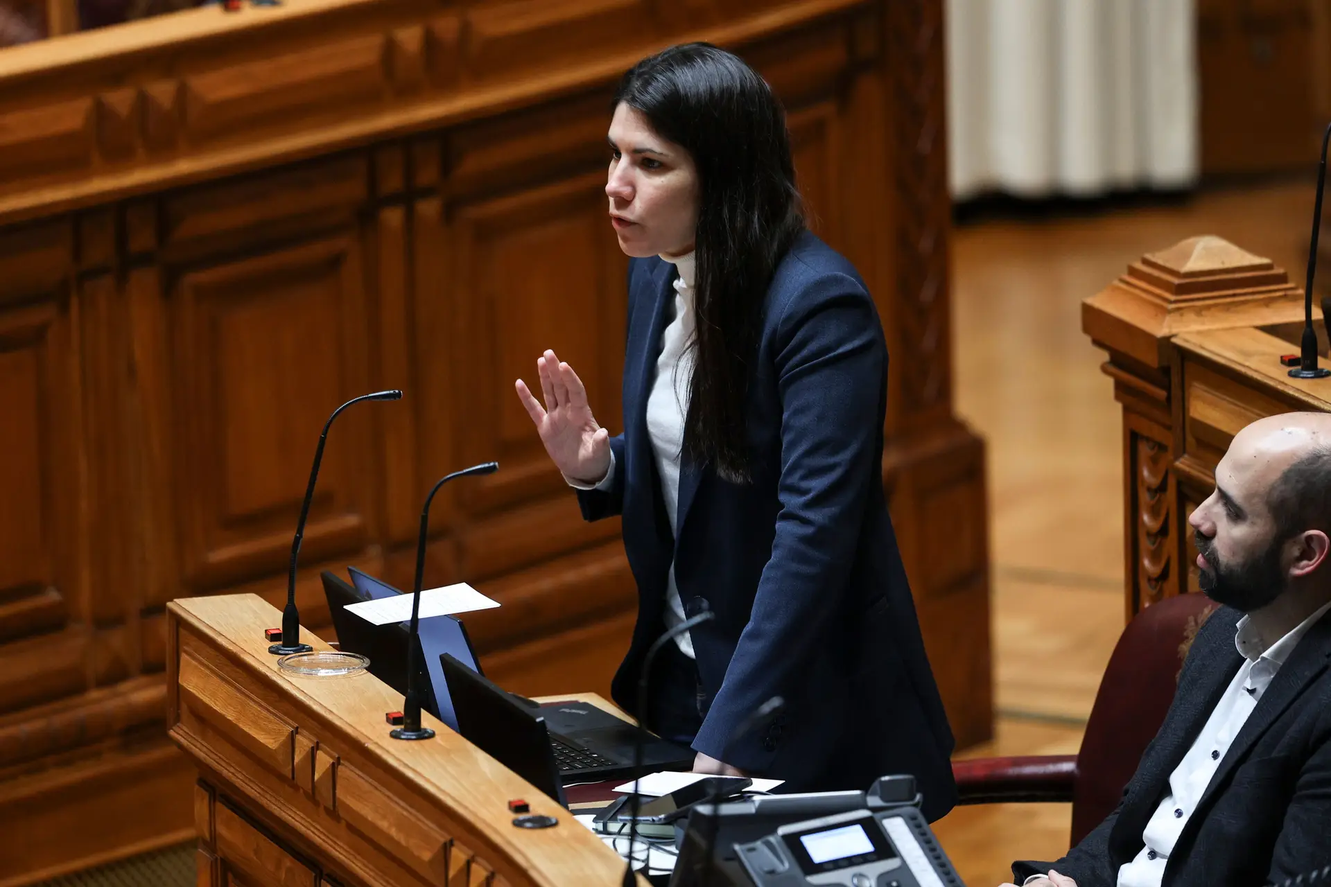 Parlamento autoriza levantamento da imunidade parlamentar de Mariana Mortágua