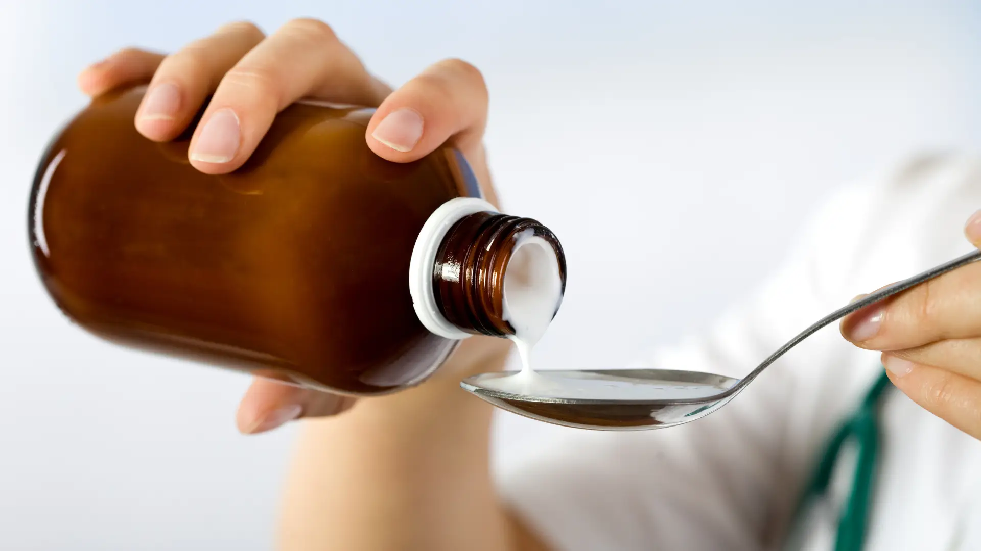 OMS pede ação urgente contra medicamentos para crianças contaminados