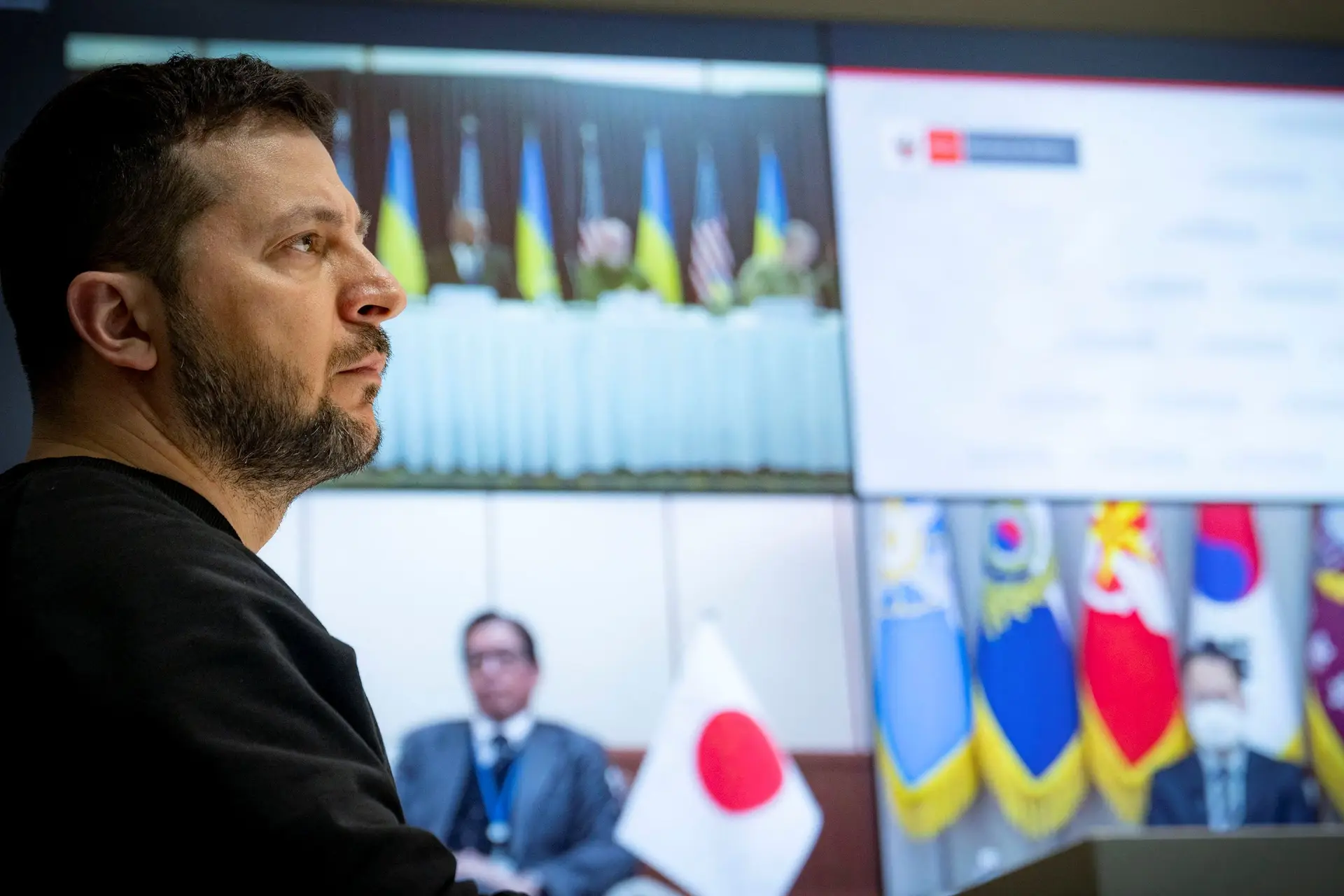 Volodymyr Zelensky anunciou mudanças no Governo.