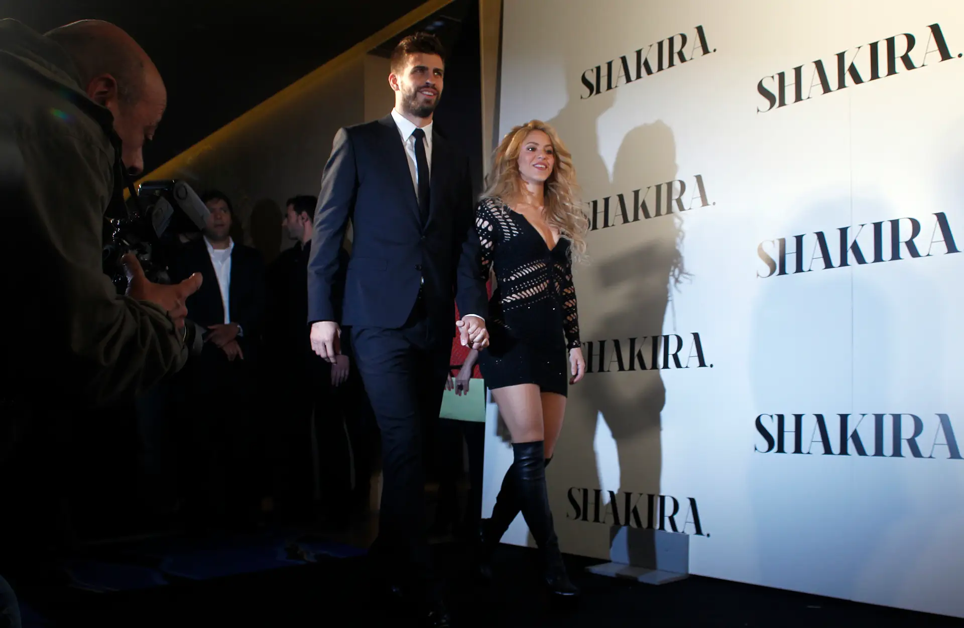 Internautas recuperam vídeo da mãe de Piqué a mandar calar Shakira