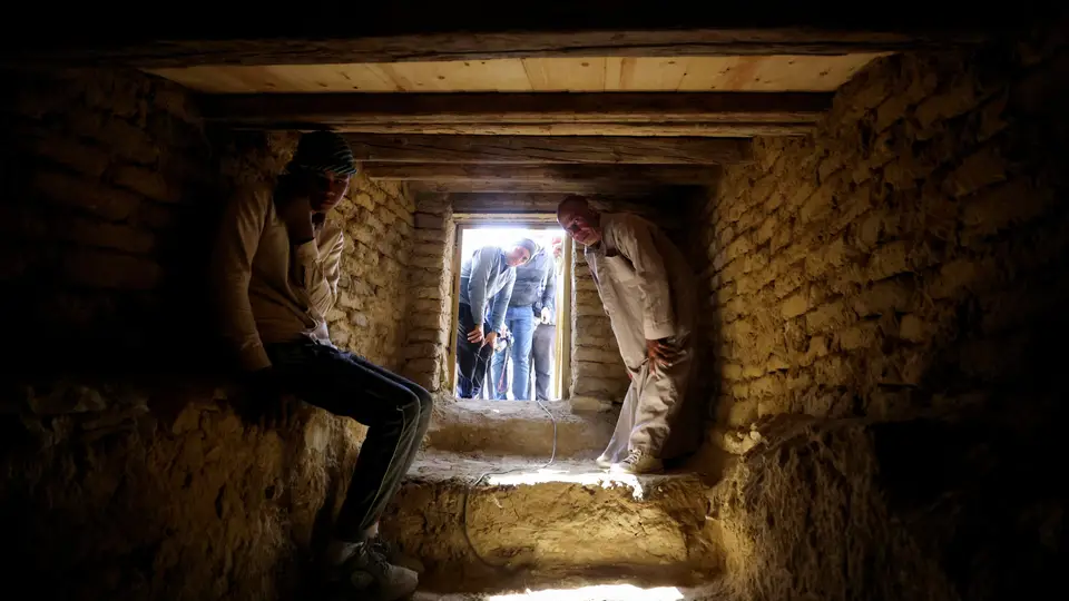 Escavações em Saqqara, Egito.