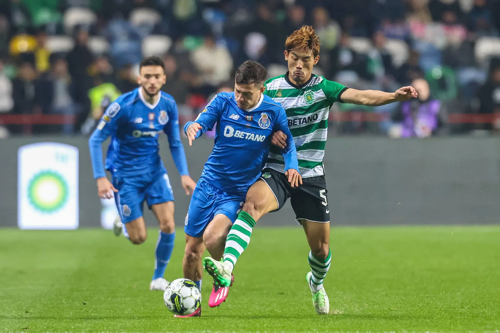 Visão  Paulinho, do Sporting, suspenso por três jogos e falha