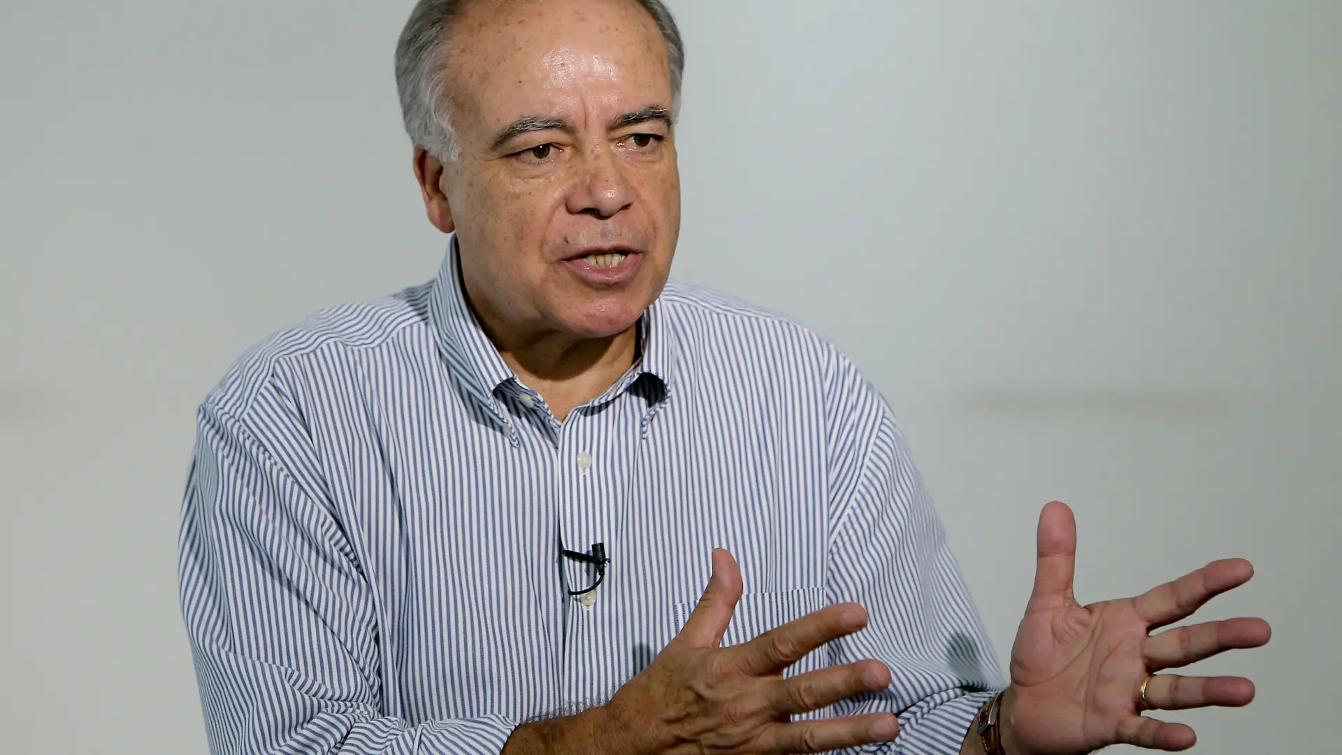 Ex-sindicalista, Carvalho da Silva, diz que primeiro-ministro acelera para o precipício