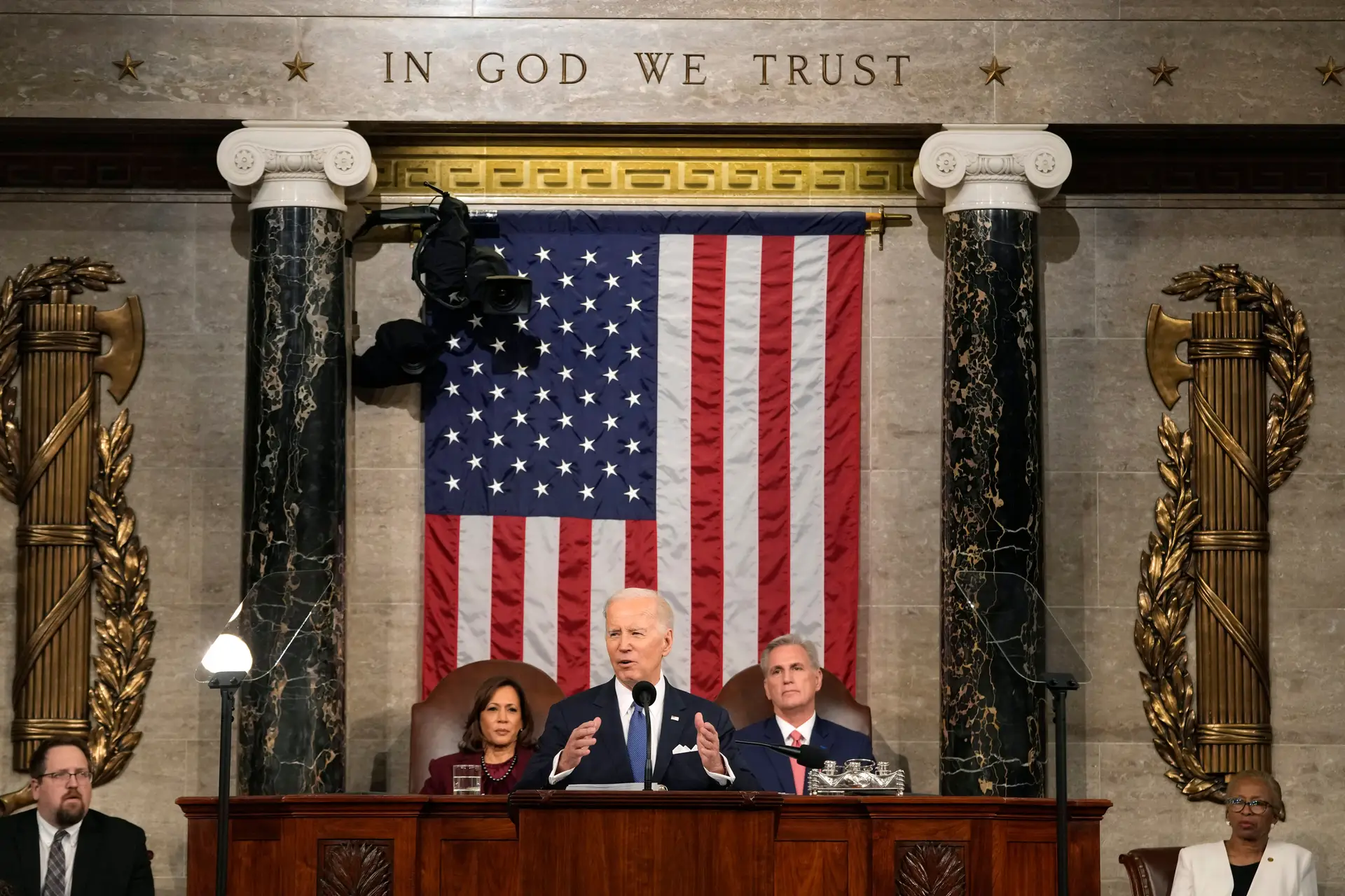 "Aos meus amigos Republicanos": Biden pede que trabalhem em conjunto com o seu Governo