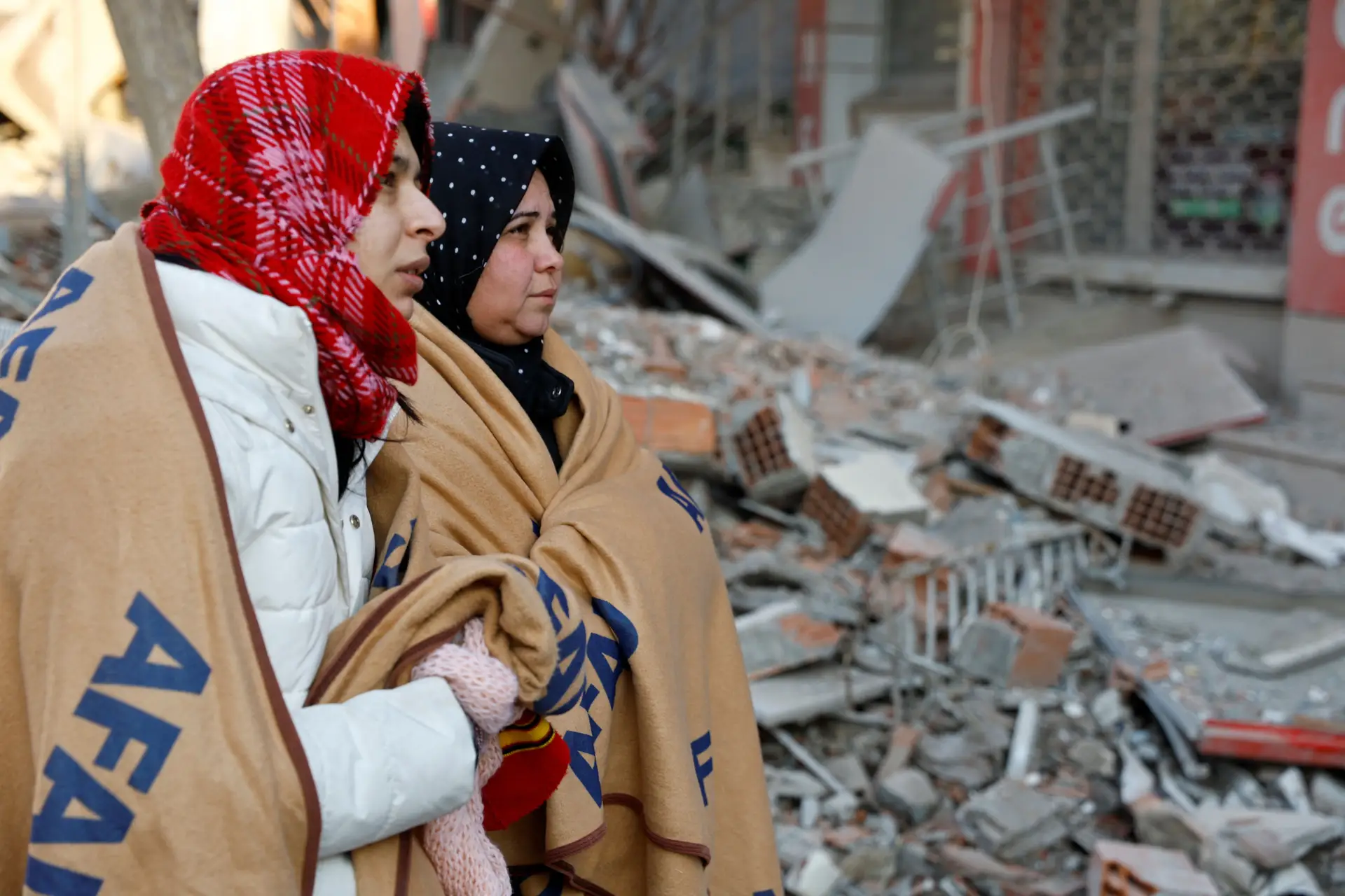 Sismo atingiu a região da fronteira entre a Turquia e a Síria.