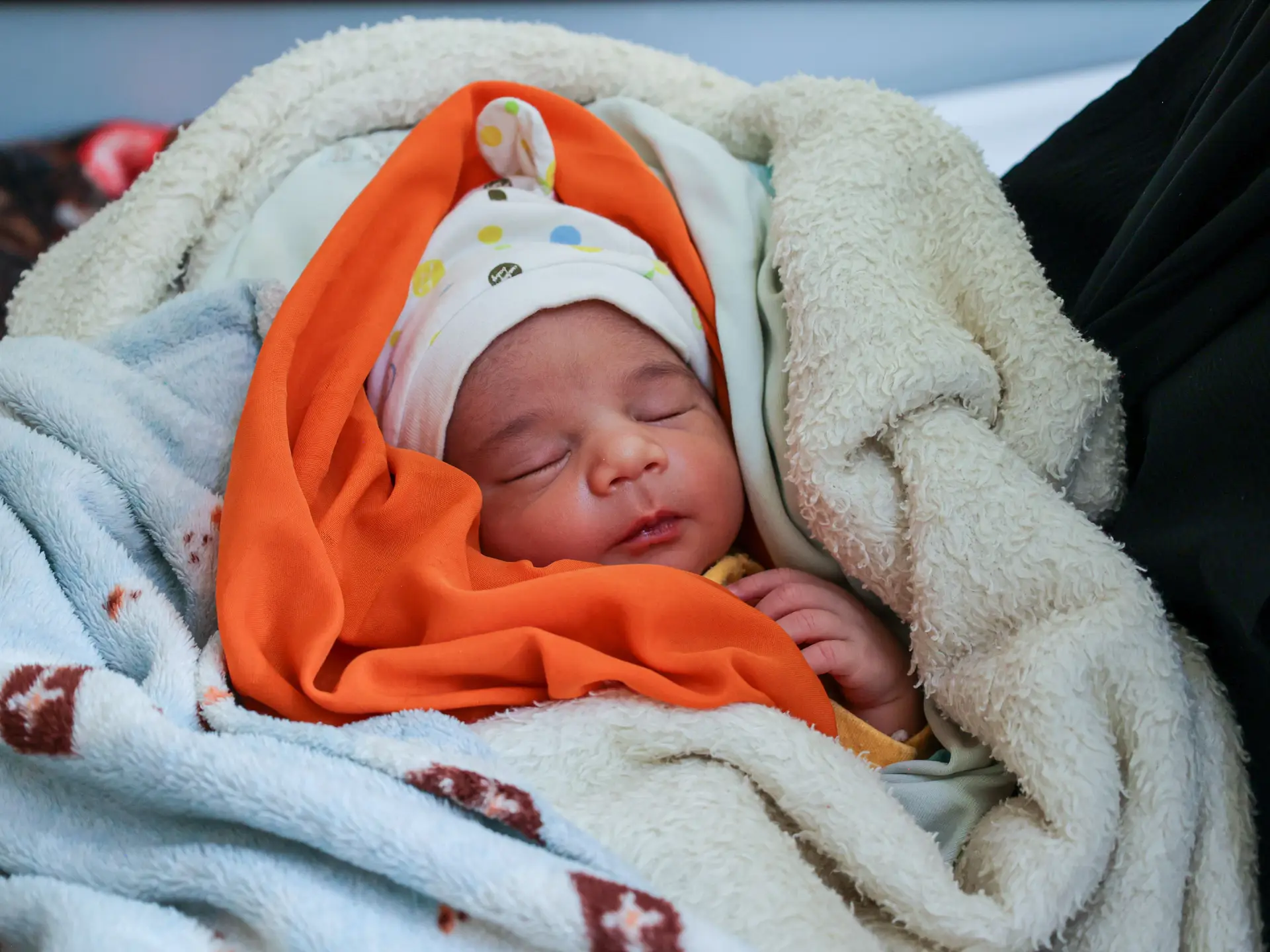 Dar à luz com os persistentes obstáculos em Taiz, Iémen