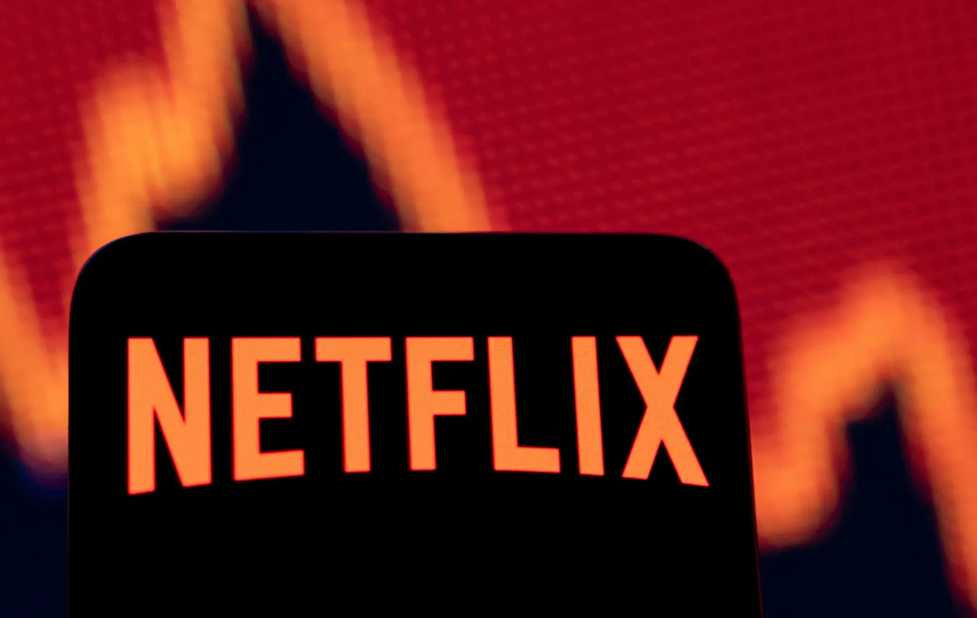 Netflix chega ao Brasil com vídeos ilimitados por 15 reais mensais
