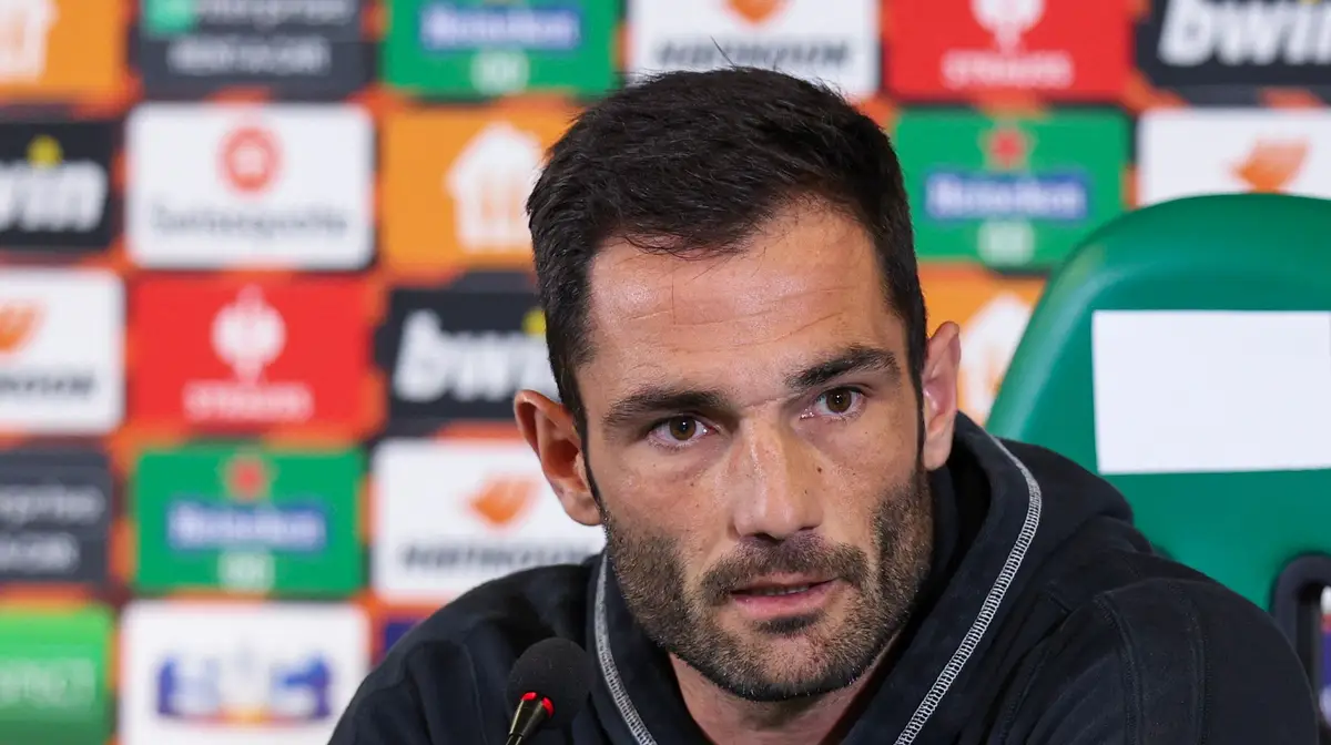 Antonio Adán, guarda-redes do Sporting CP