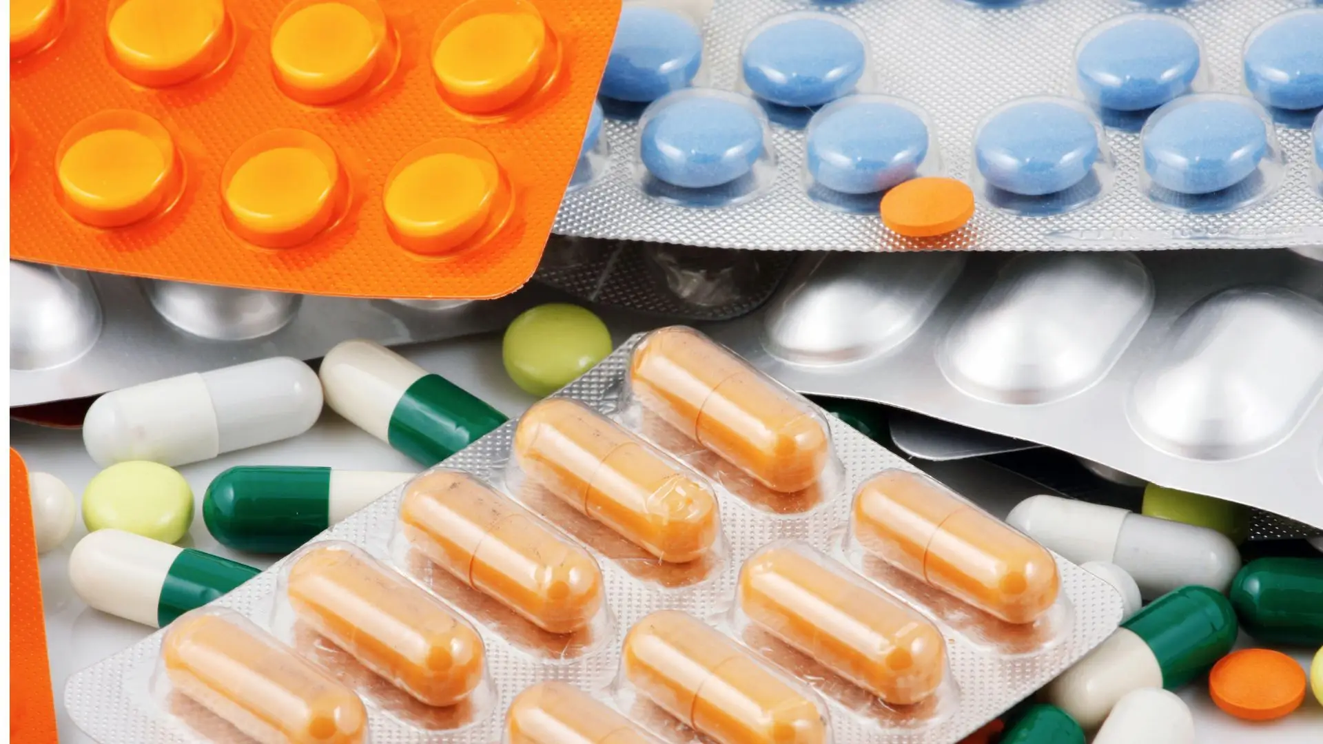 Pandemia provocou “onda de choque” global na indústria de medicamentos