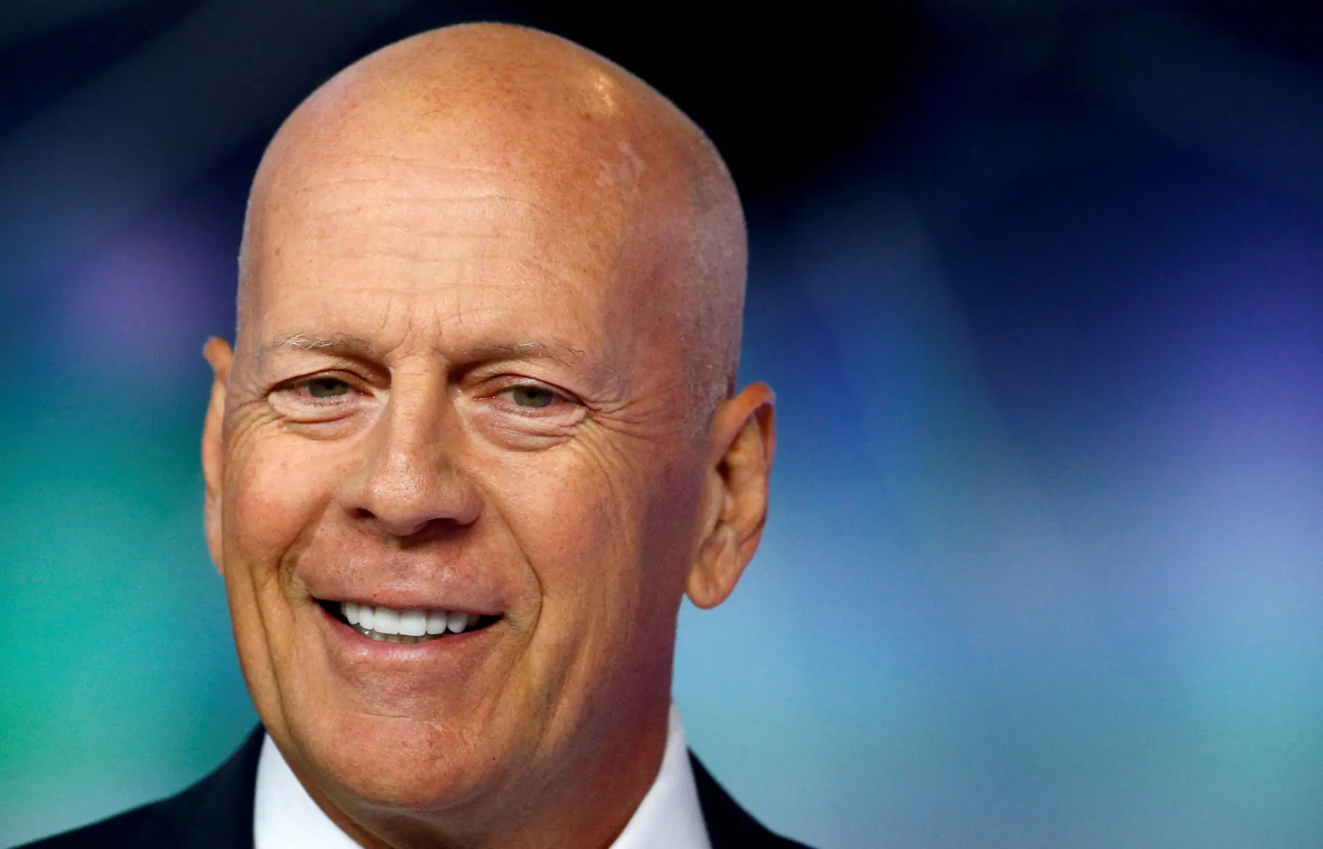 Bruce Willis visto em público pela primeira vez desde diagnóstico de demência frontotemporal