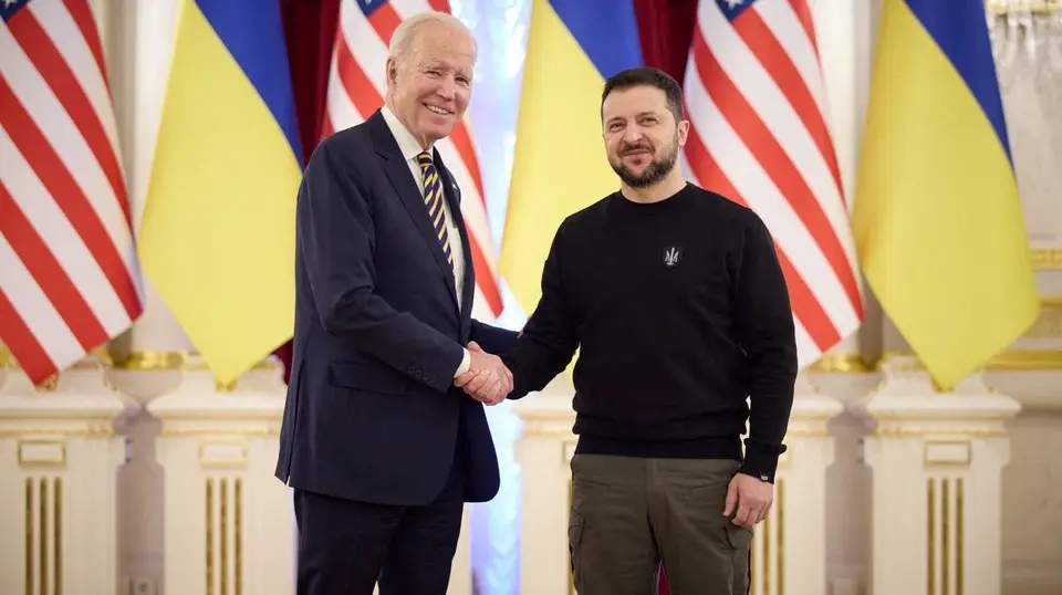 Joe Biden e Volodymyr Zelensky em Kiev, Ucrânia