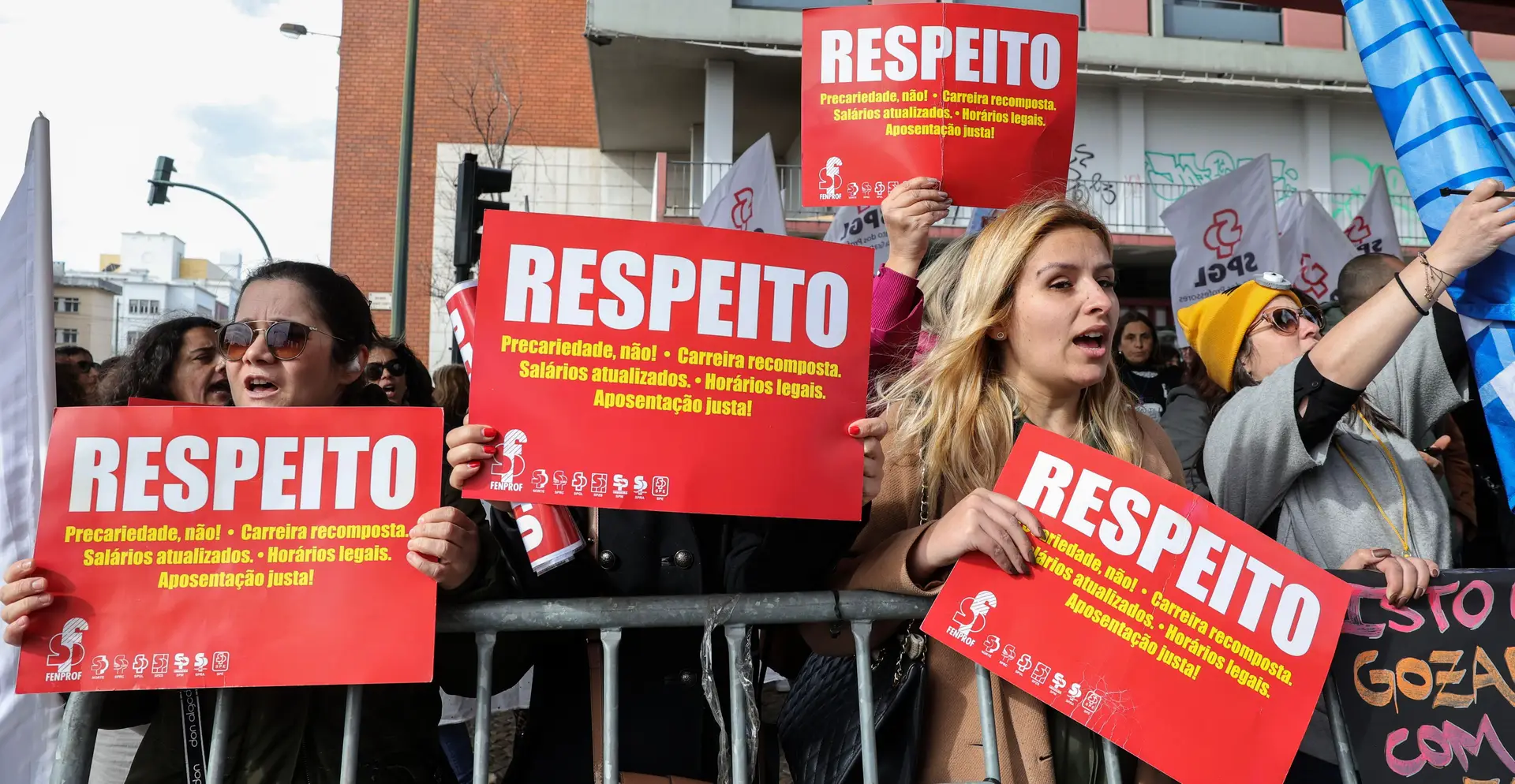 Reunião entre professores e Governo termina sem acordo