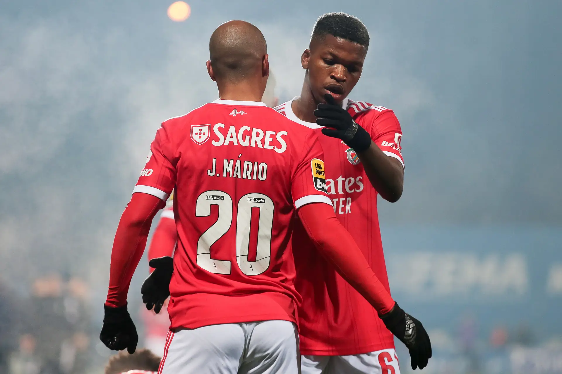 Benfica vence Vizela e consegue a sexta vitória consecutiva