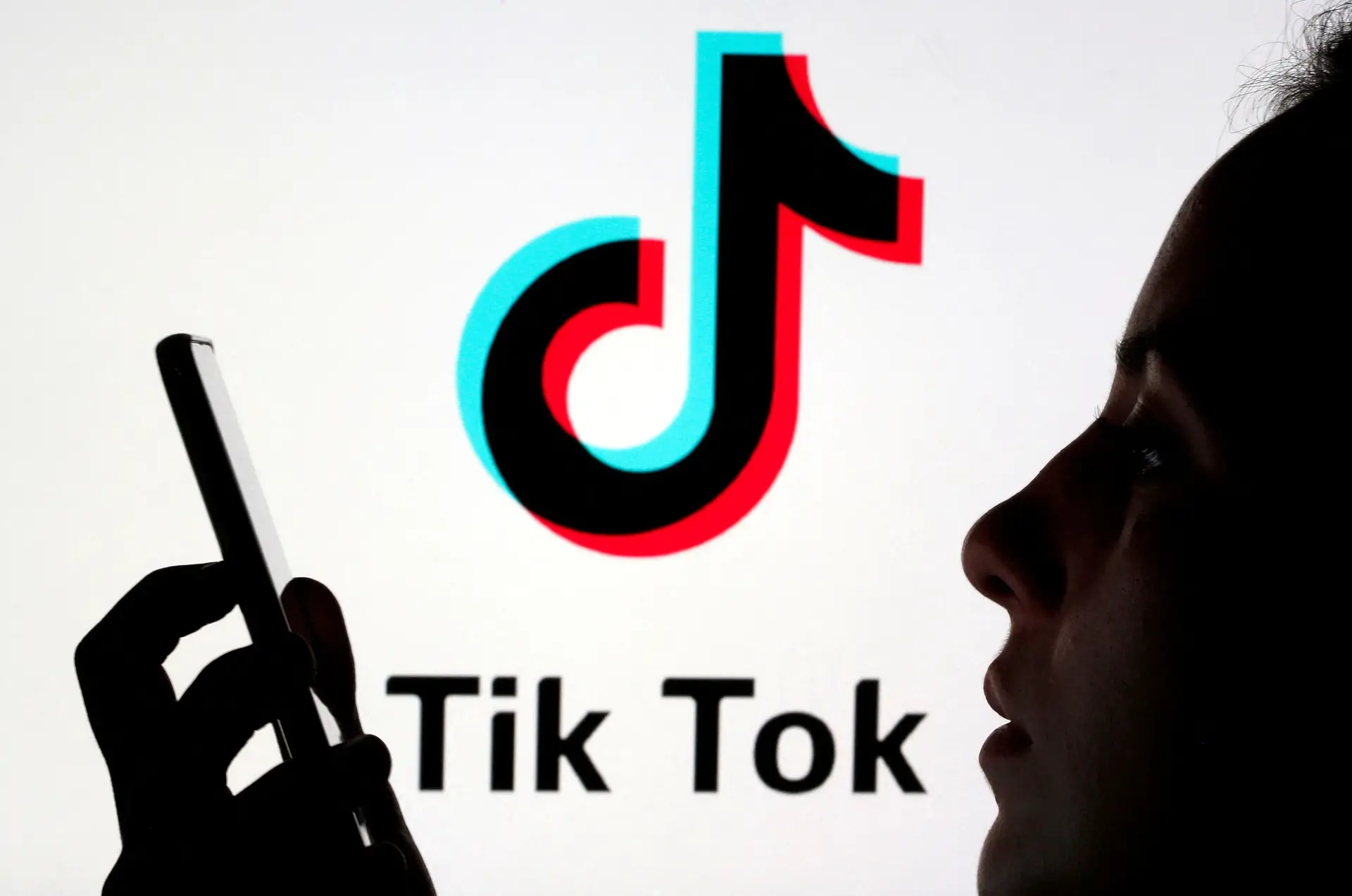 TikTok anuncia ferramenta para limitar o tempo de utilização a menores de 18 anos