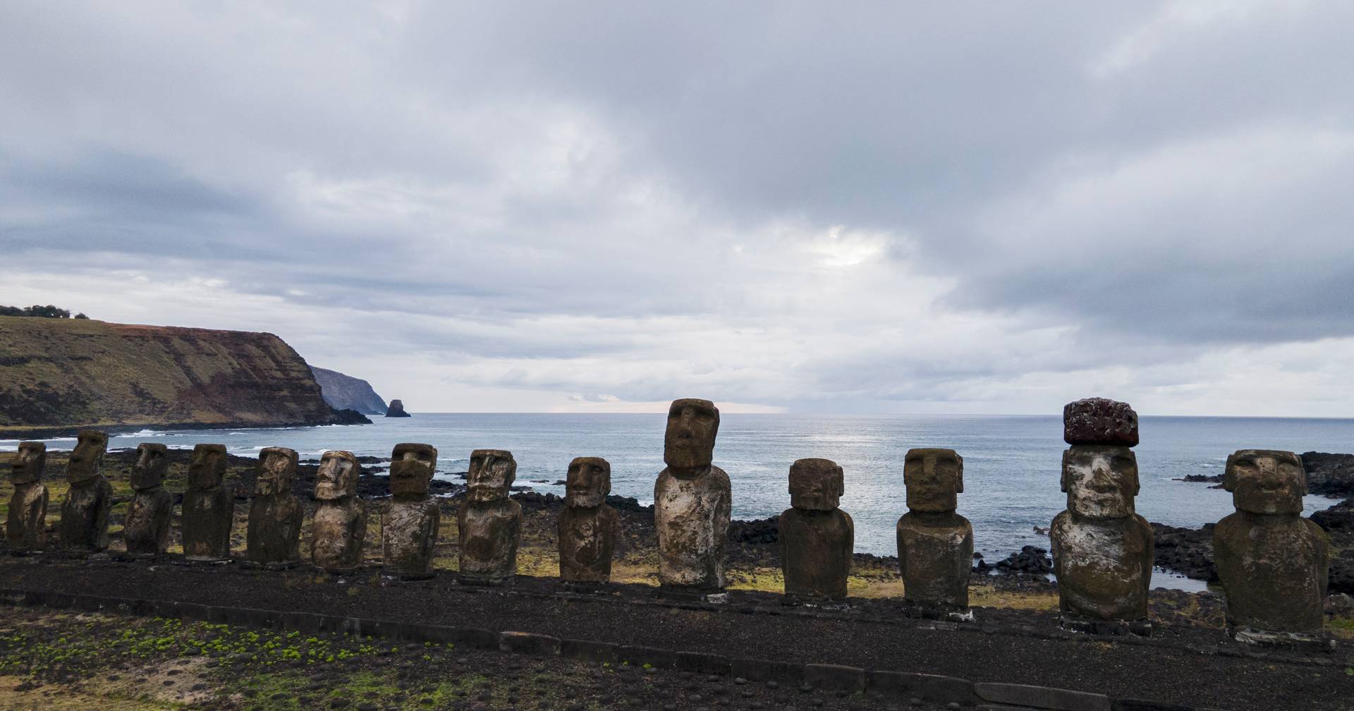 Otra estatua Moai descubierta en Isla de Pascua