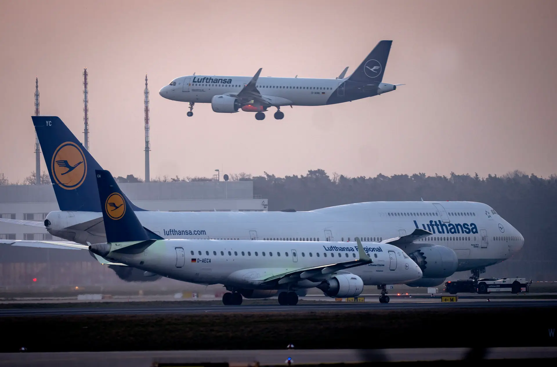 Lufthansa chega a acordo com sindicatos para aumento de salários