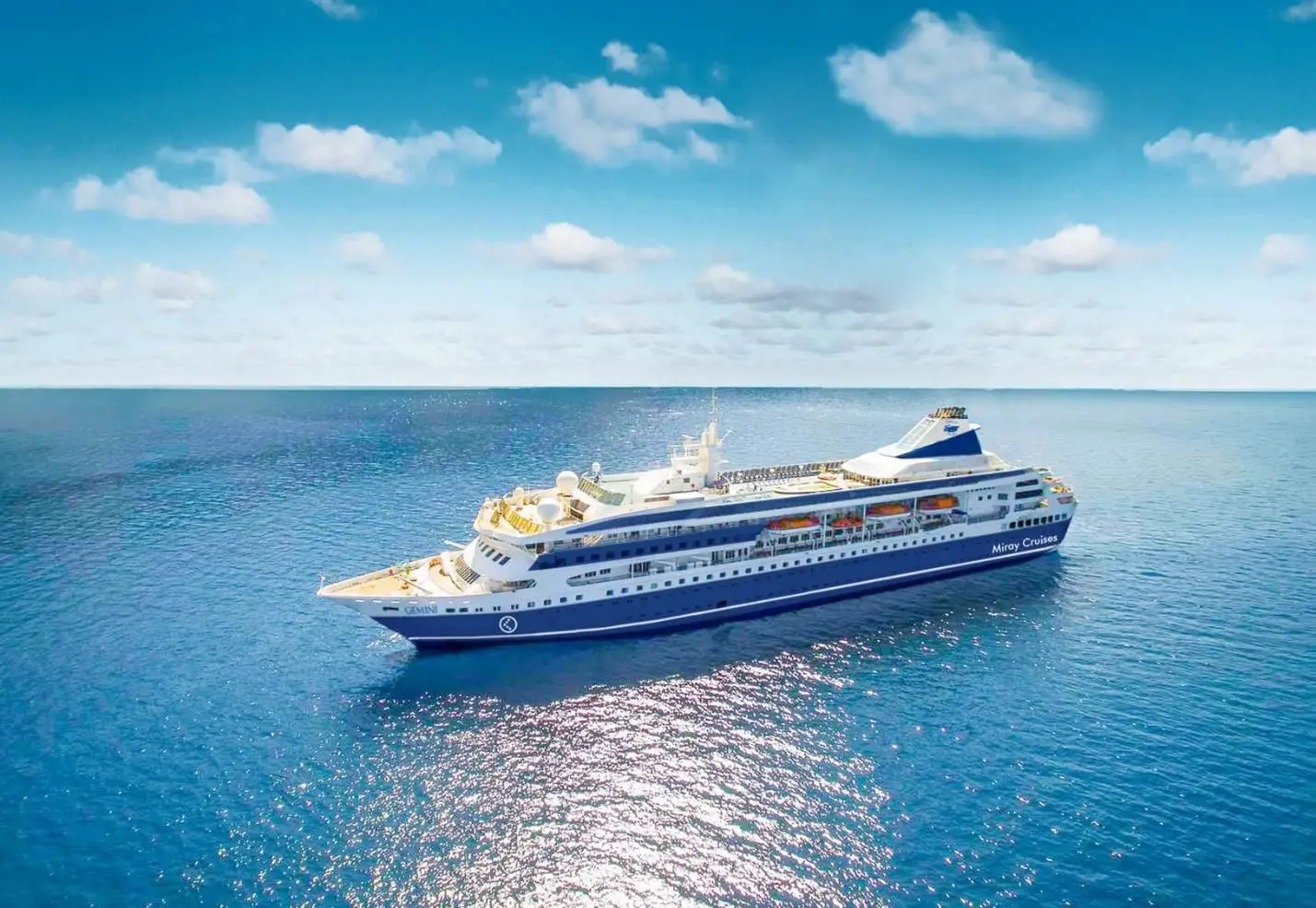 Cruzeiro MV Gemini, Life at Sea Cruises