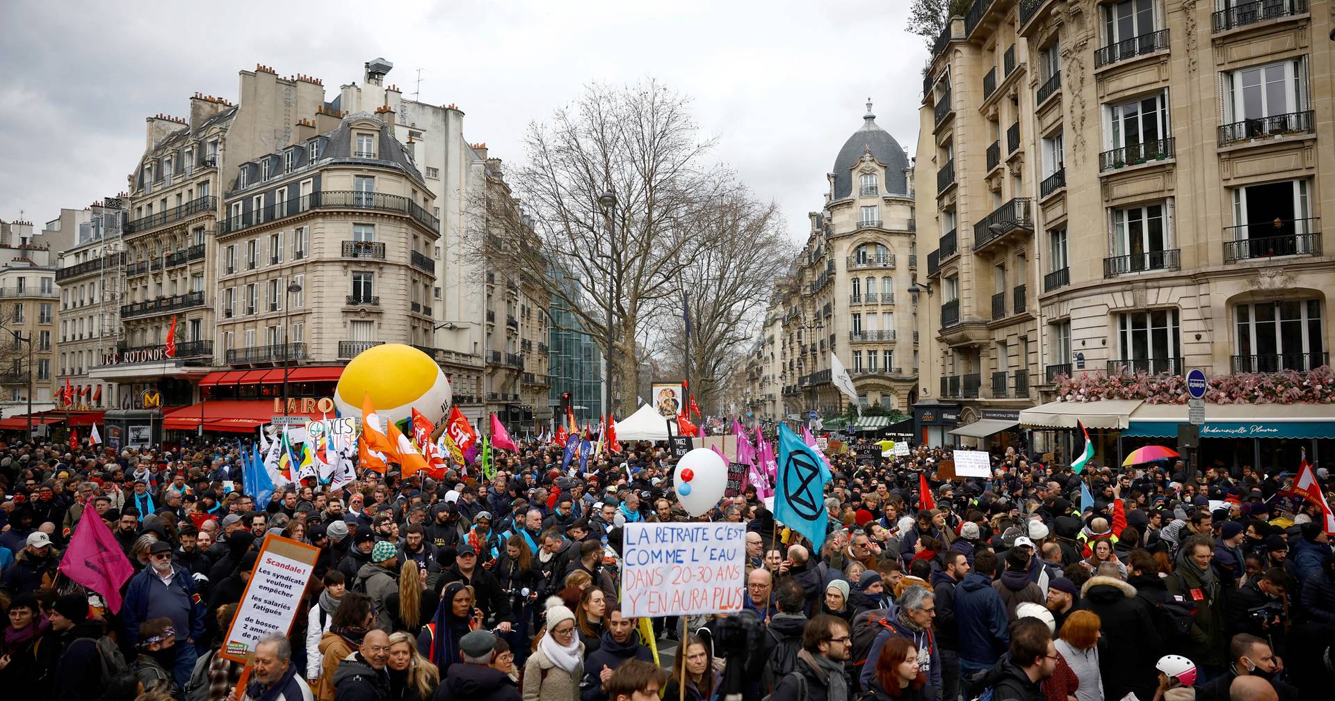 Reforma de pensiones aprobada por el Senado francés