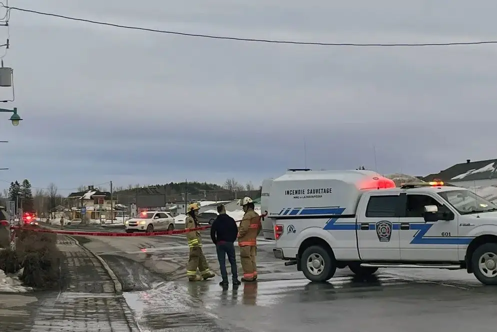 Dois mortos e nove feridos após carrinha atropelar pedestres no Quebeque, Canadá