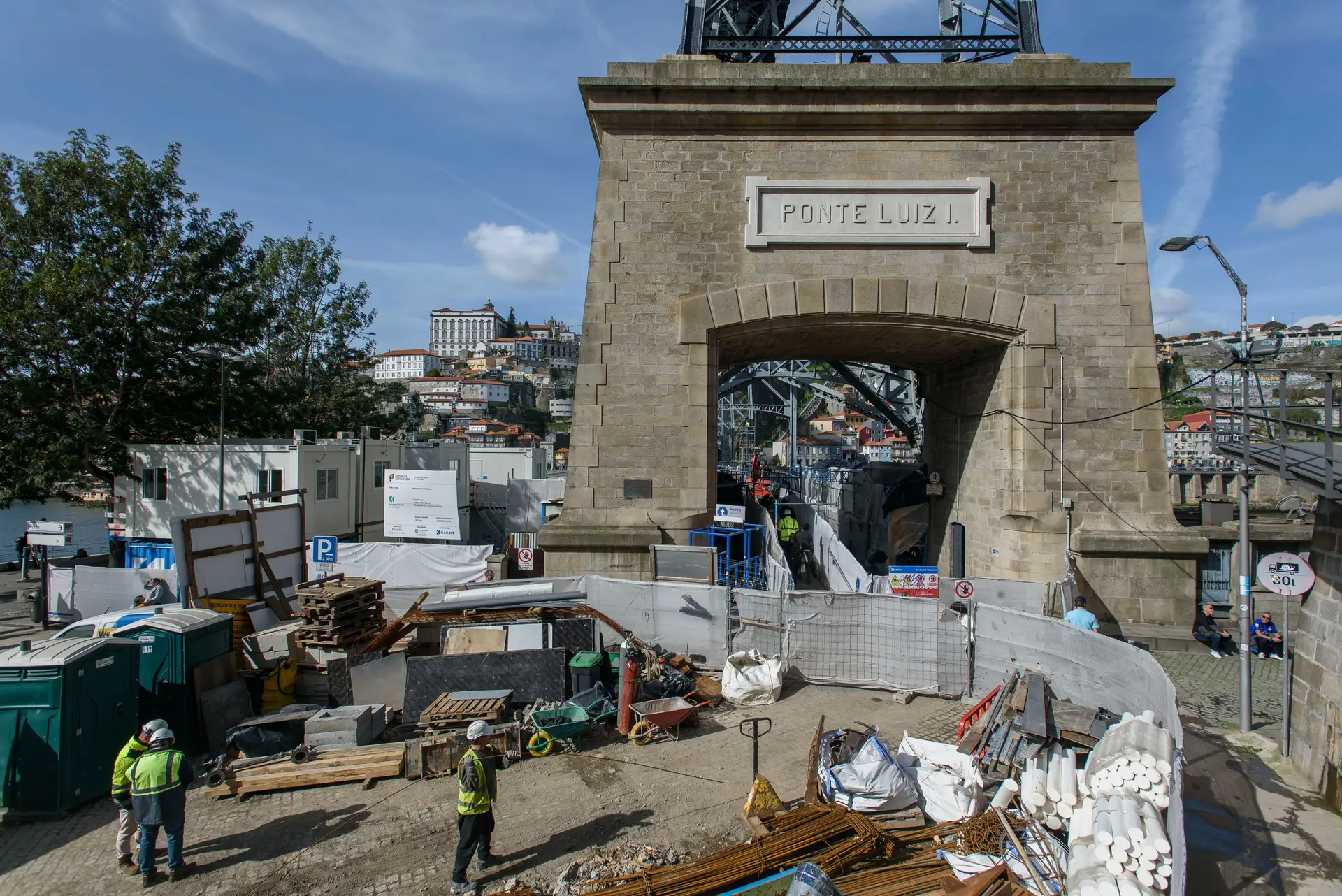 O tabuleiro inferior é completamente novo”. Ponte Luiz I reabre esta  sexta-feira no Porto, TVI Jornal