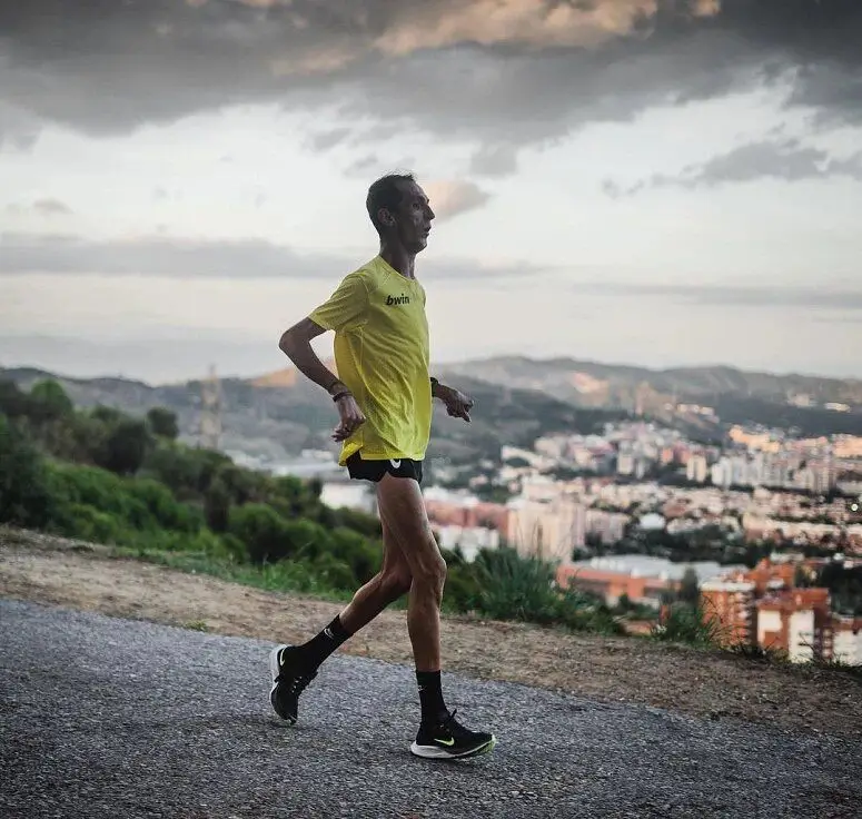 Alex Roca é o primeiro atleta com 76% de incapacidade a terminar uma ...