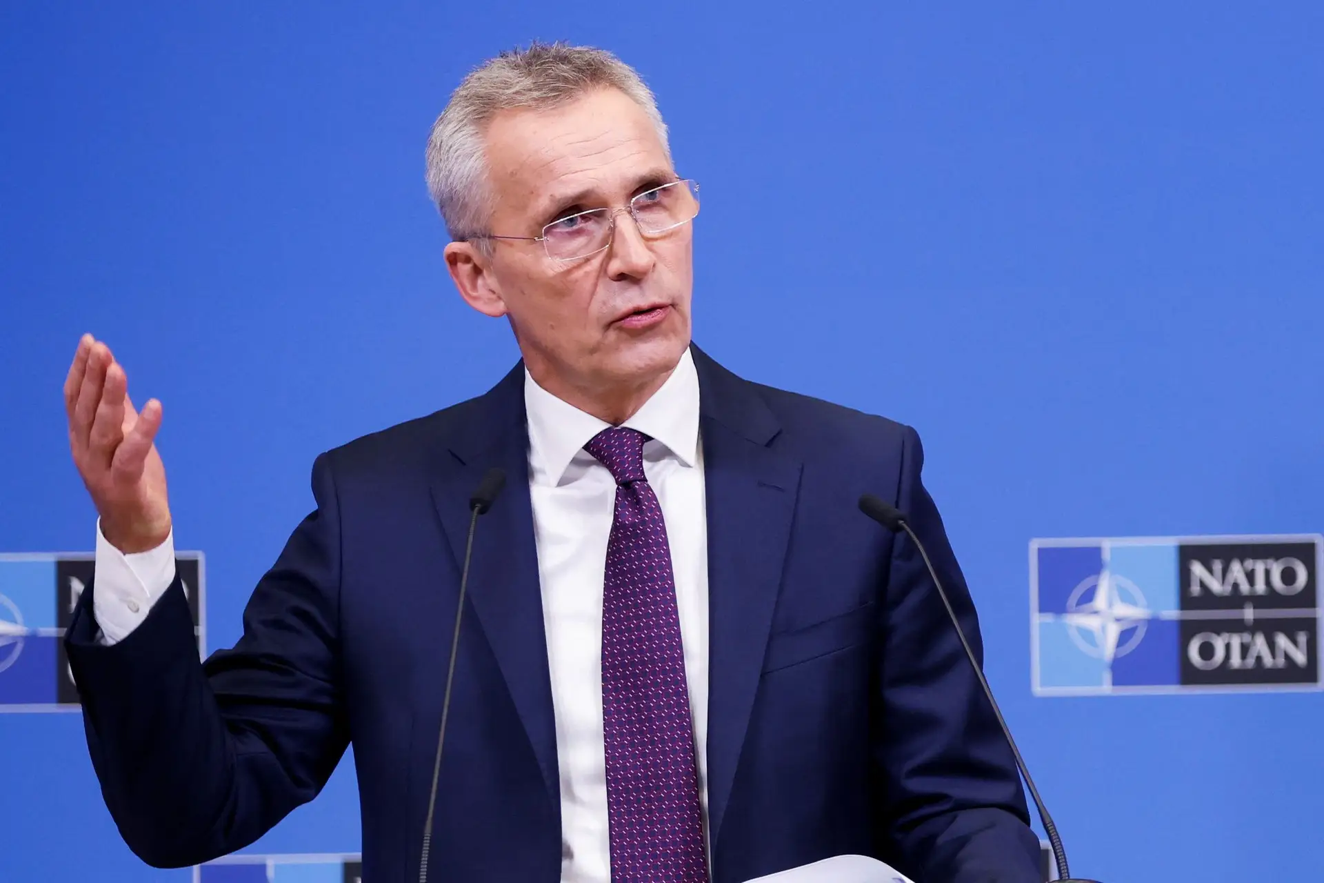 NATO: Presidente da China deve falar diretamente com Zelensky se quer paz