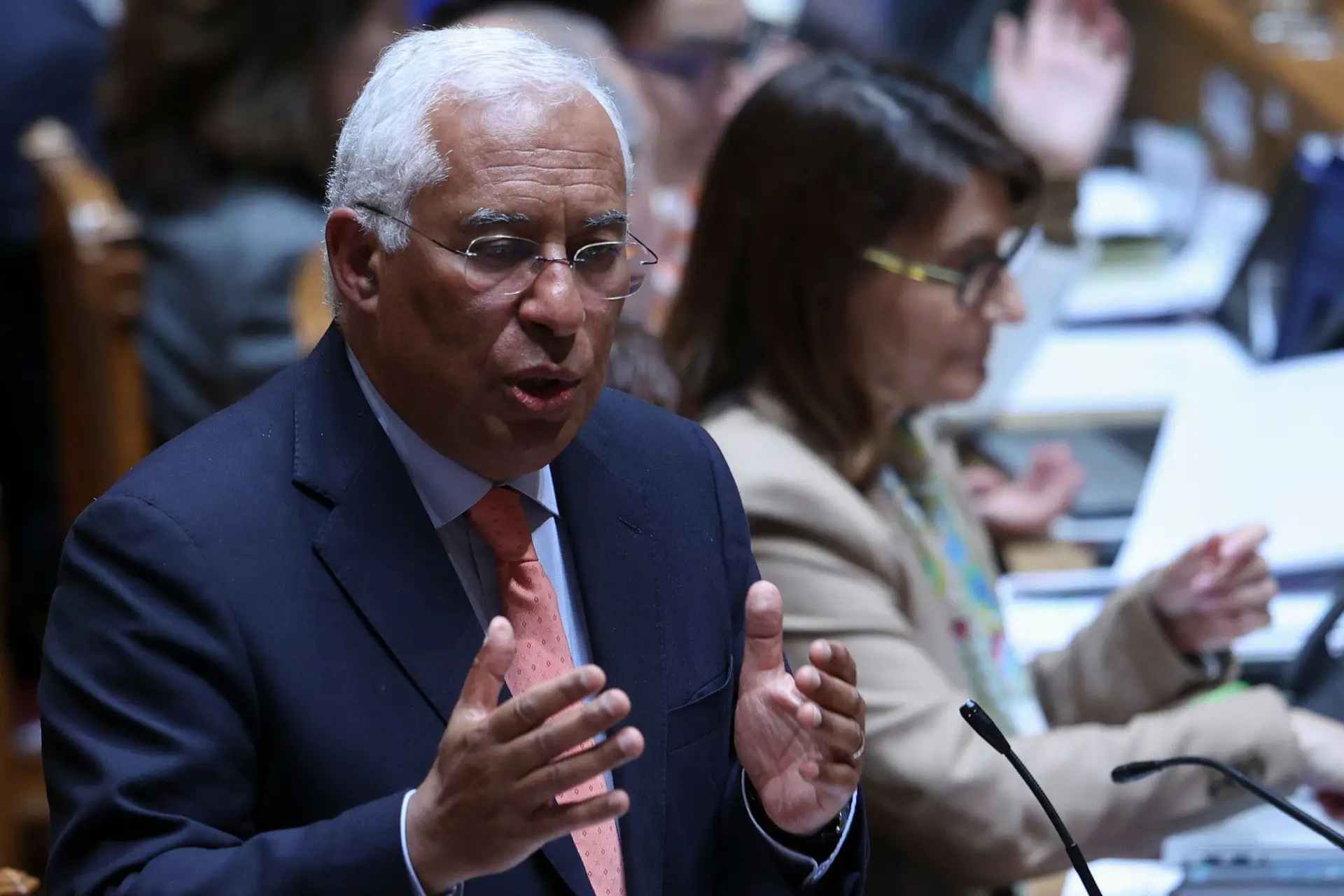"Mais Habitação": Governo vai ponderar todos os contributos, incluindo do Presidente, garante Costa