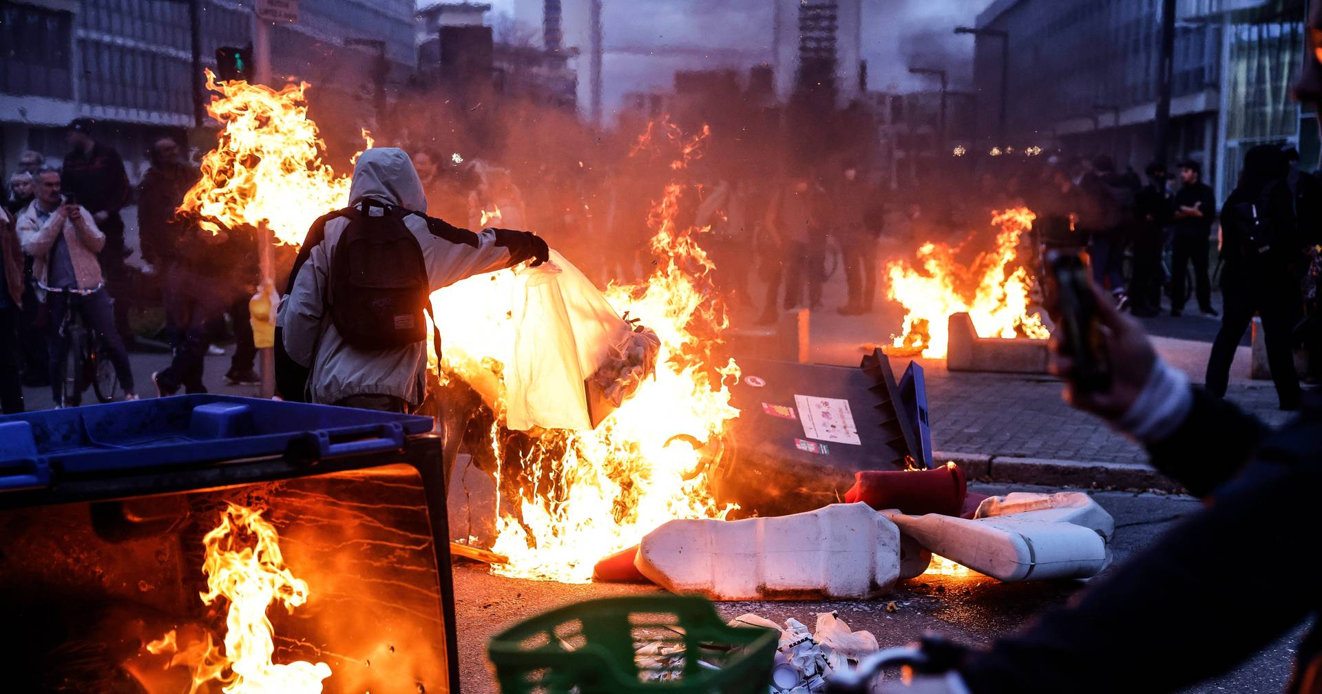 Plus d’un million de personnes manifestent dans les rues de France