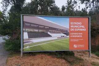 Câmara de Espinho pediu relatório e auditoria sobre a obra do Estádio Municipal