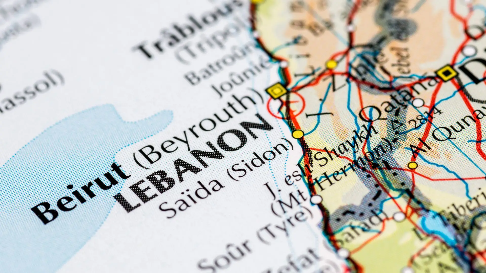 Líbano está com dois fusos horários após Governo adiar (sem explicação) início da hora de verão