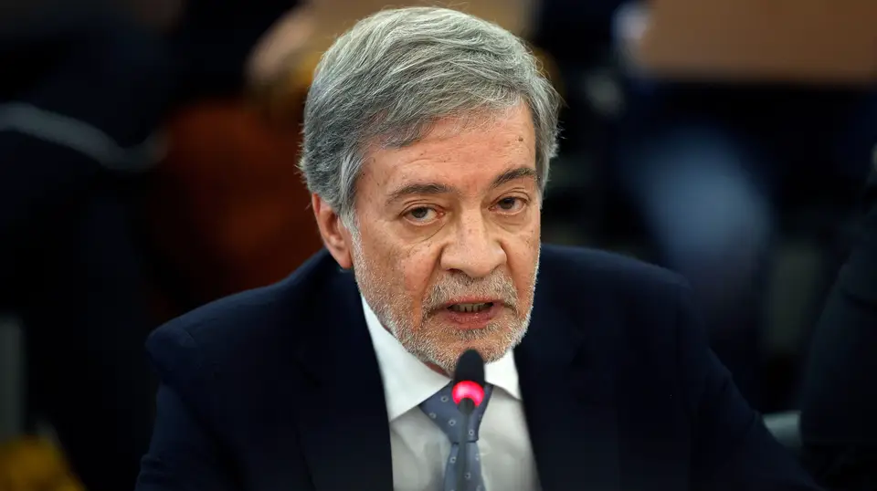 O inspetor-geral da Inspeção-Geral de Finanças, António Manuel Ferreira dos Santos, intervém durante a sua audição na Comissão Parlamentar de Inquérito à Tutela Política da Gestão da TAP, na Assembleia da República, em Lisboa