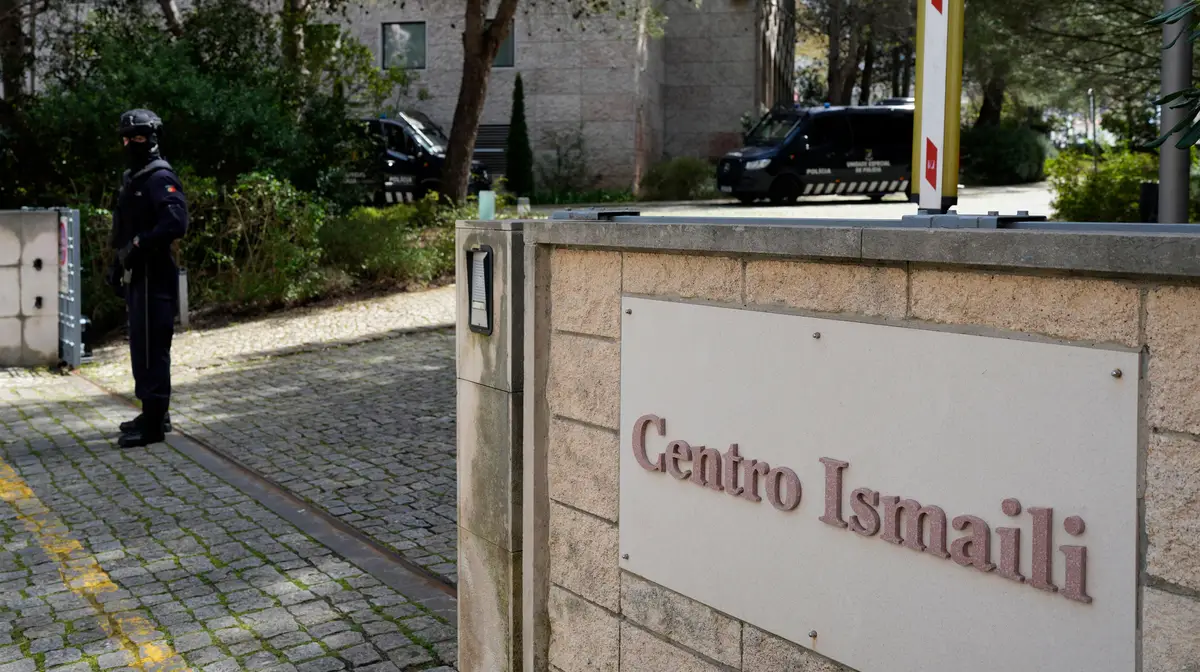 Entrada do Centro Ismaili em Lisboa.