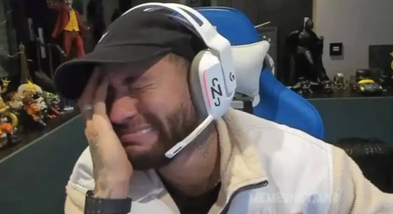 O momento em que Neymar perde um milhão de euros em direto.