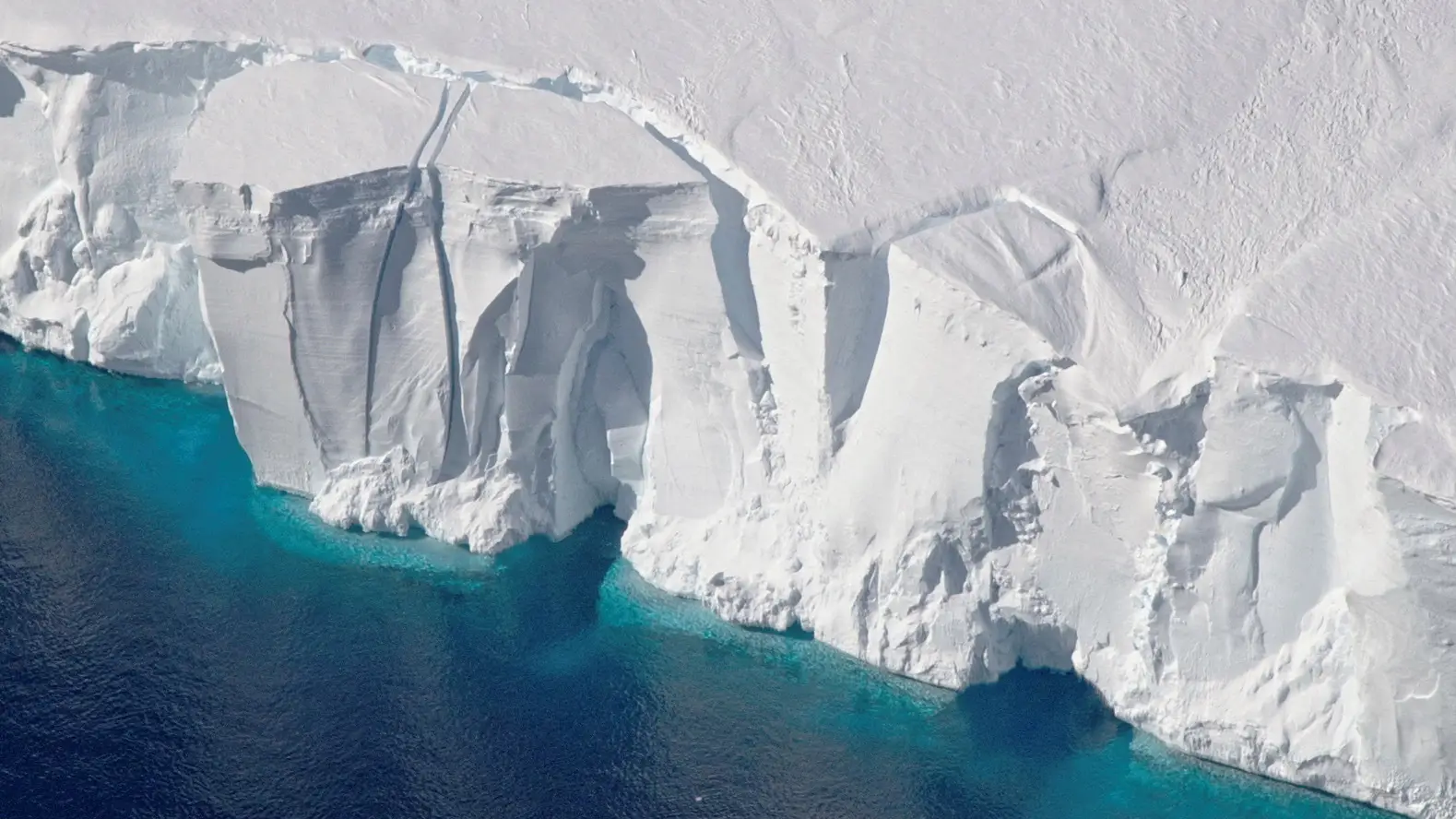 Recuo glaciar na Antártica Ocidental começou há pelo menos 84 anos