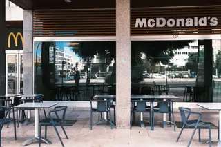 McDonald's fecha sede três dias para anunciar despedimentos em massa