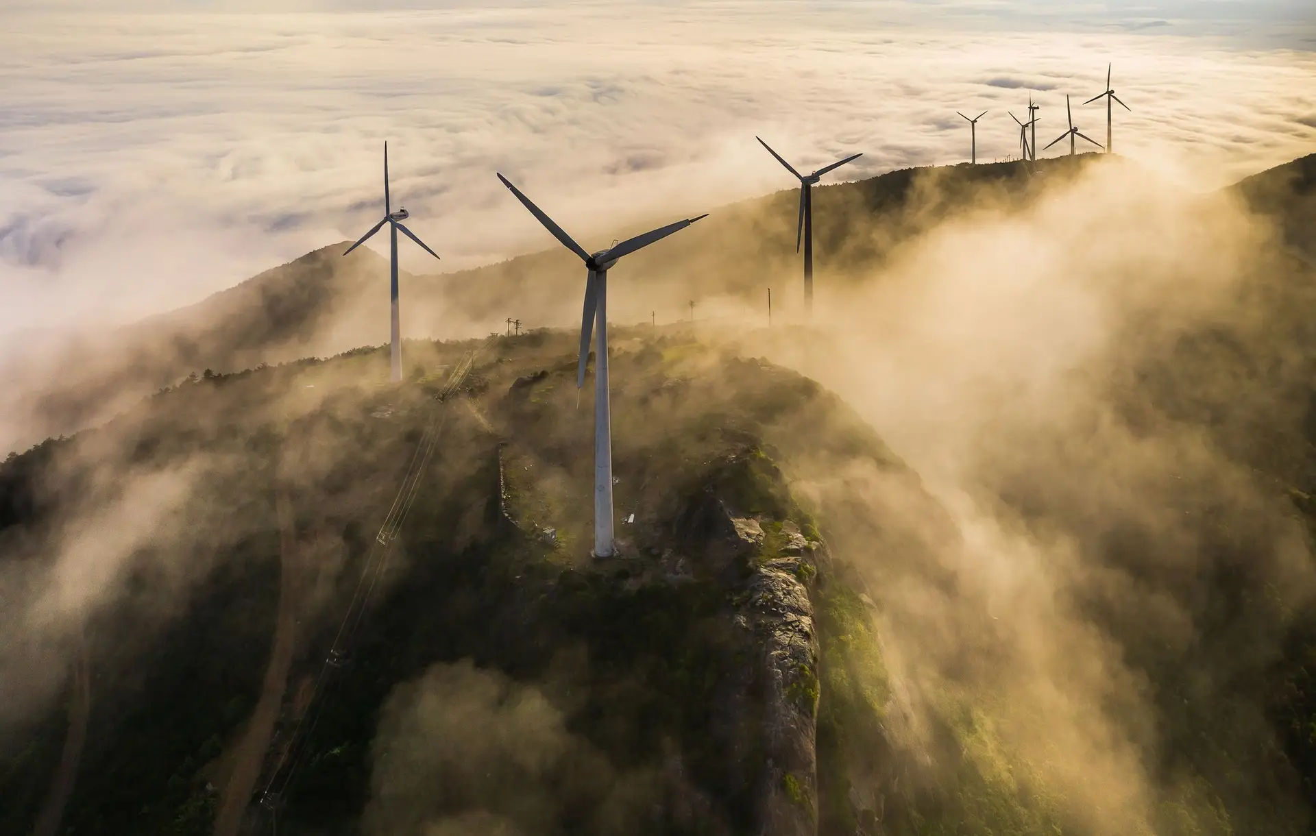Mais de metade da eletricidade gerada em Portugal Continental é de origem renovável