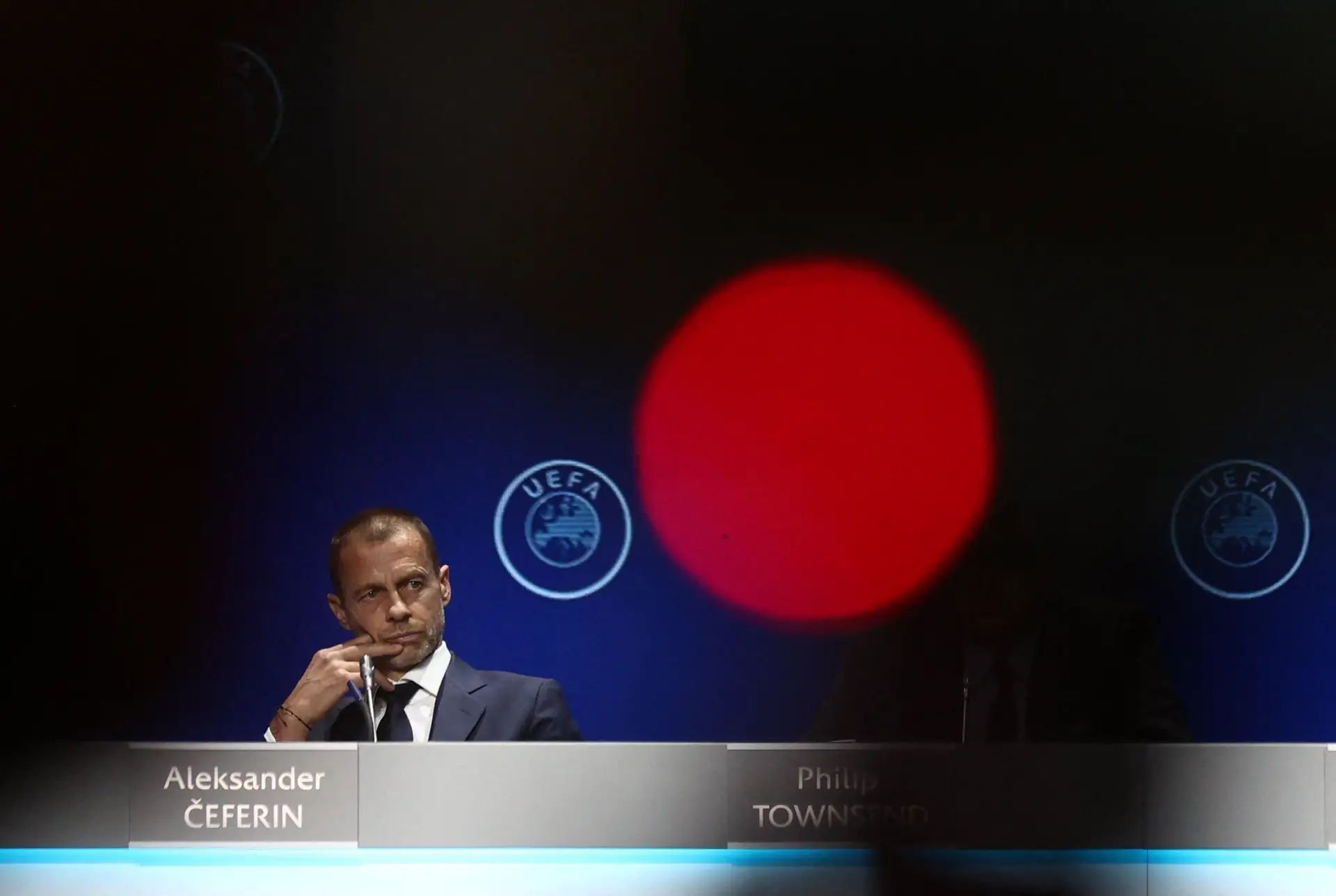 Presidente da UEFA apoia candidatura ao Mundial de 2030 que inclui Portugal